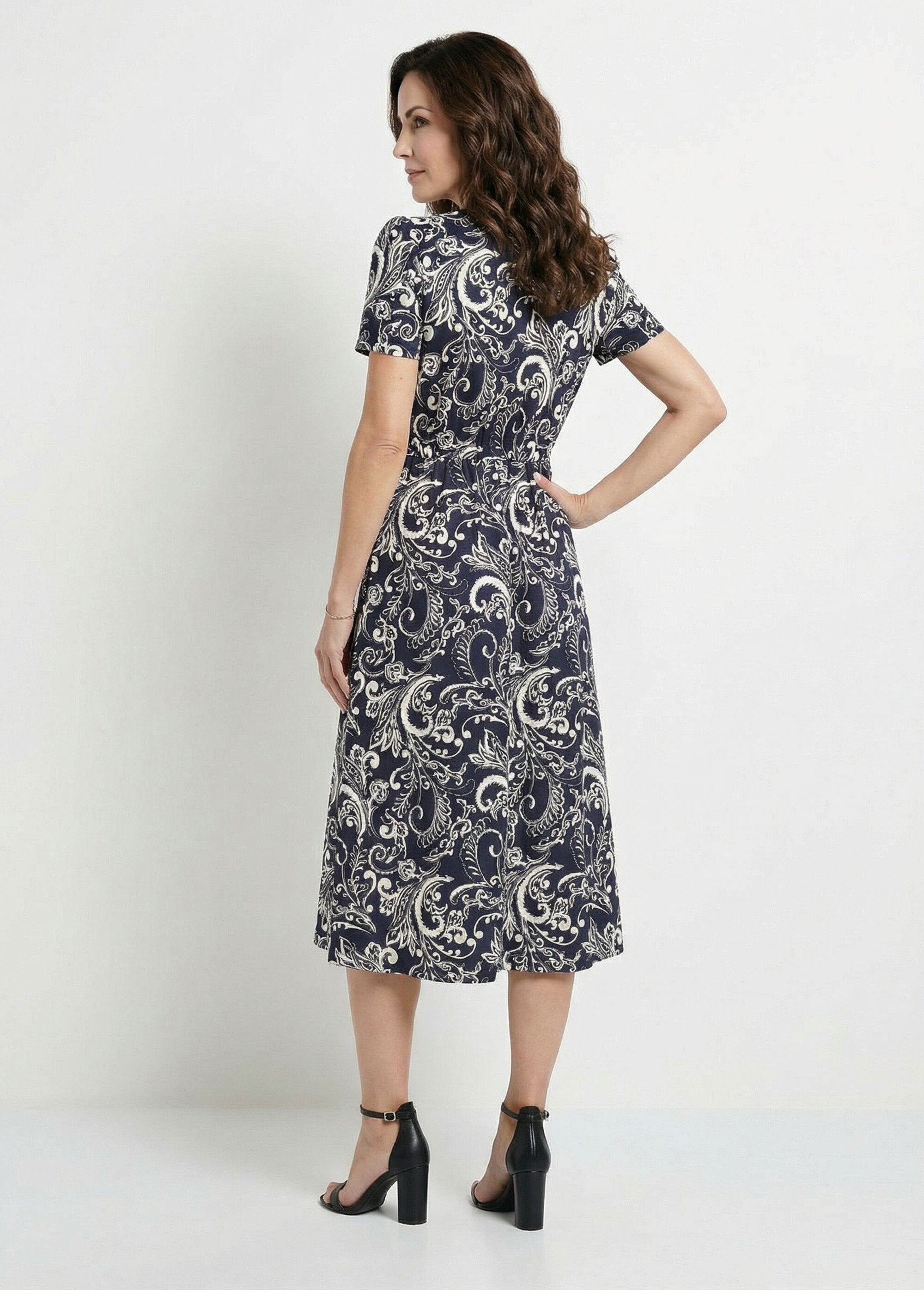 Abito_a_portafoglio_con_elastico_in_vita_Noir_et_ecru_DO1_slim