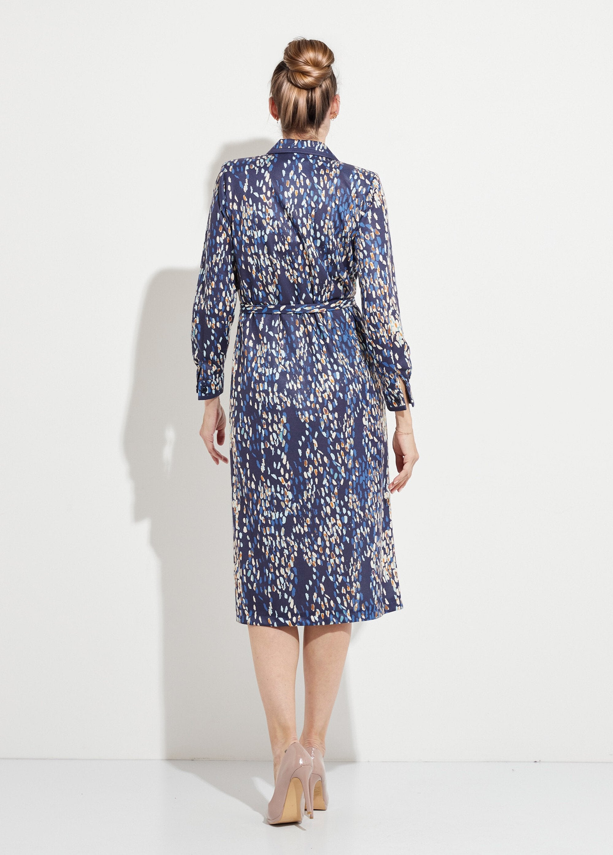 Abito_di_media_lunghezza_con_collo_sartoriale_a_doppio_petto_Marine_et_beige_DO1_slim