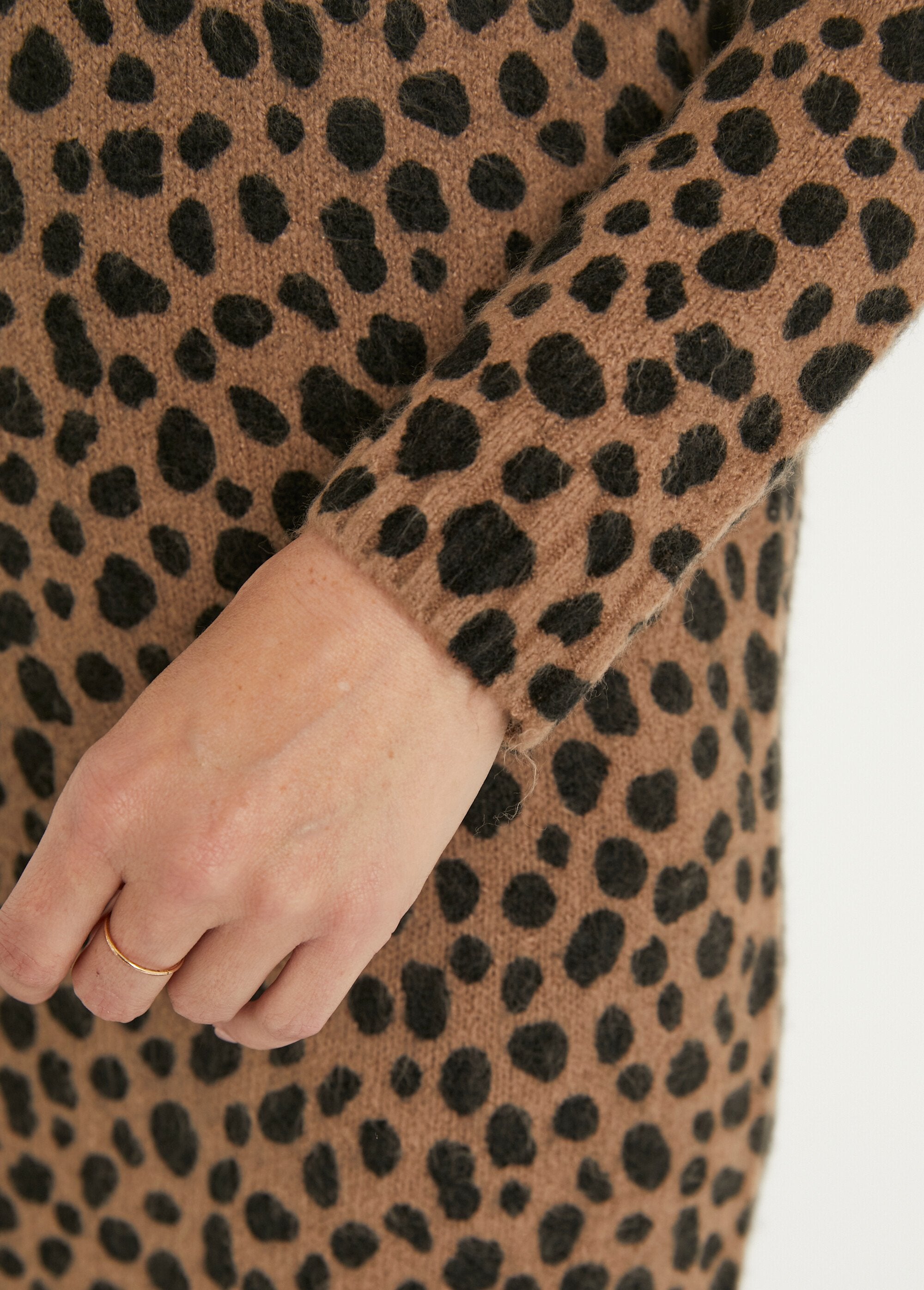 Abito_corto_in_maglia_leopardata_Marron_et_noir_DE3_slim