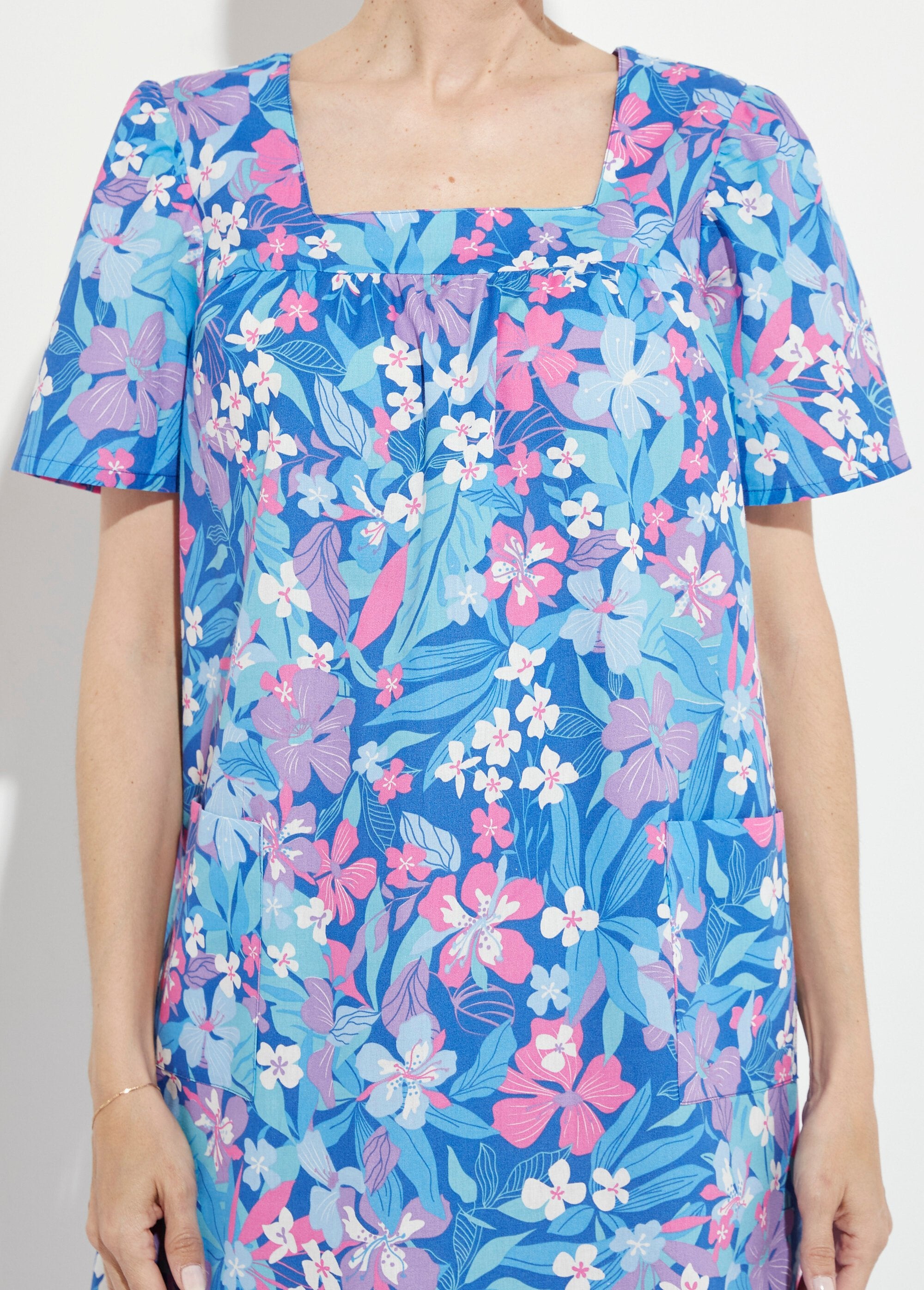 Abito_grembiule_a_maniche_corte_Bleu_DE1_slim