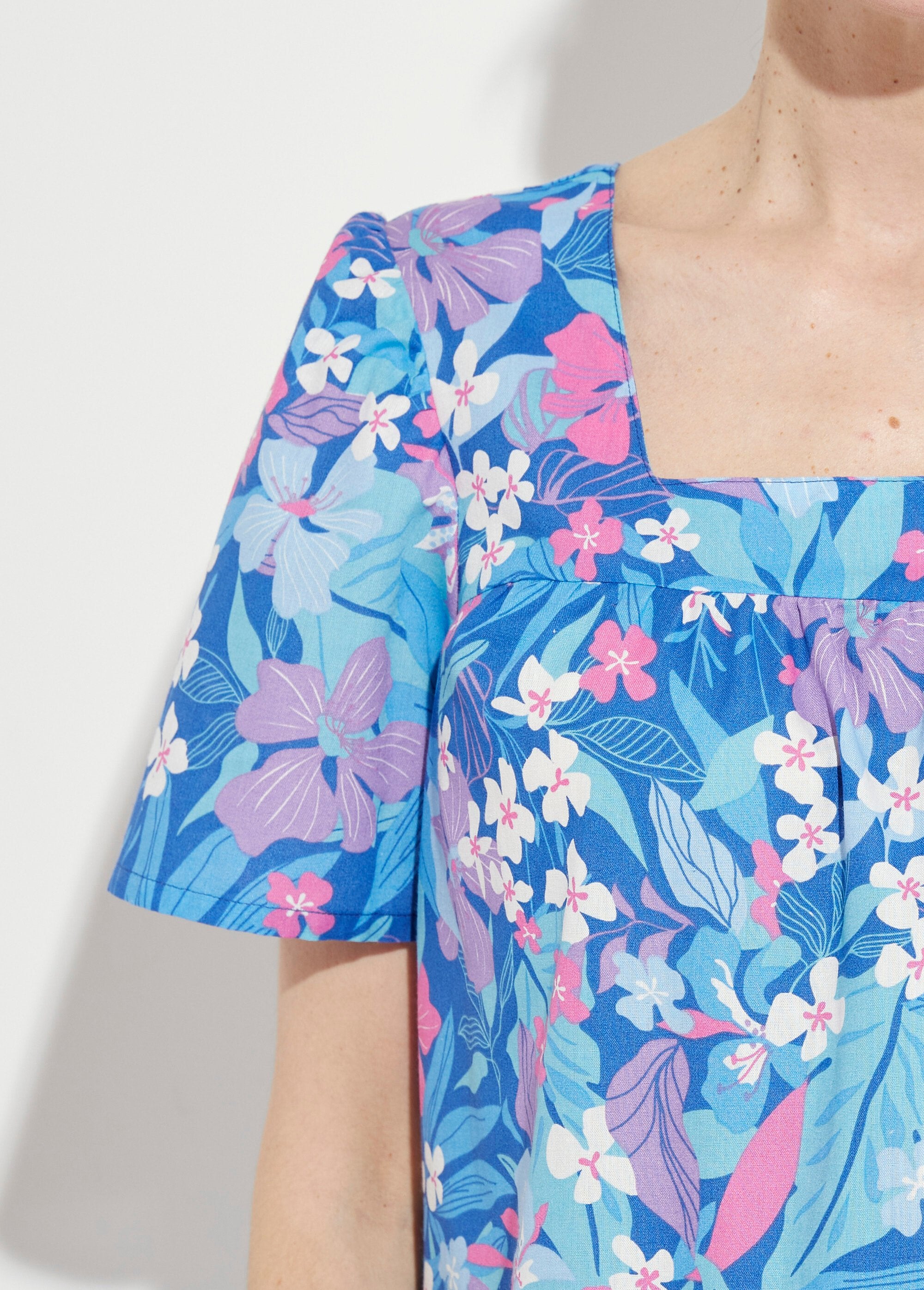 Abito_grembiule_a_maniche_corte_Bleu_DE2_slim