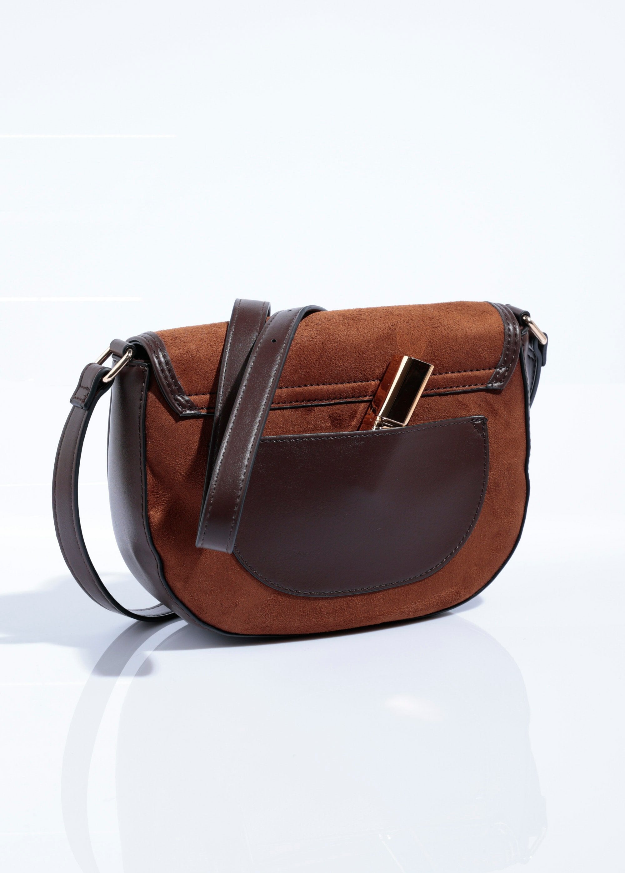 Borsa_a_mezzaluna_chic_in_pelle_scamosciata_Camel_DE2_slim