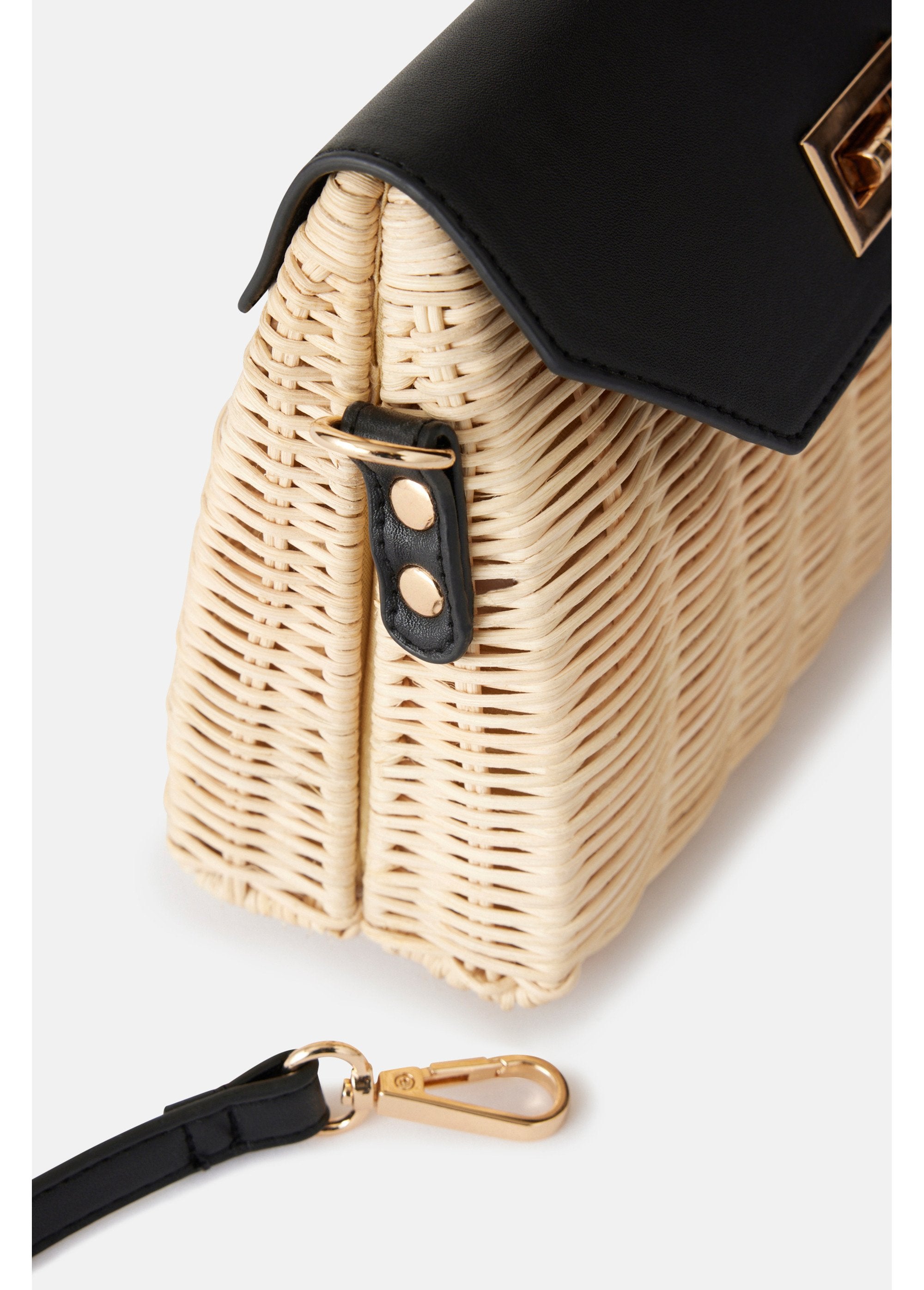 Borsa_messenger_in_rattan_intrecciato_bicolore_Naturale_e_nero_DE3_slim