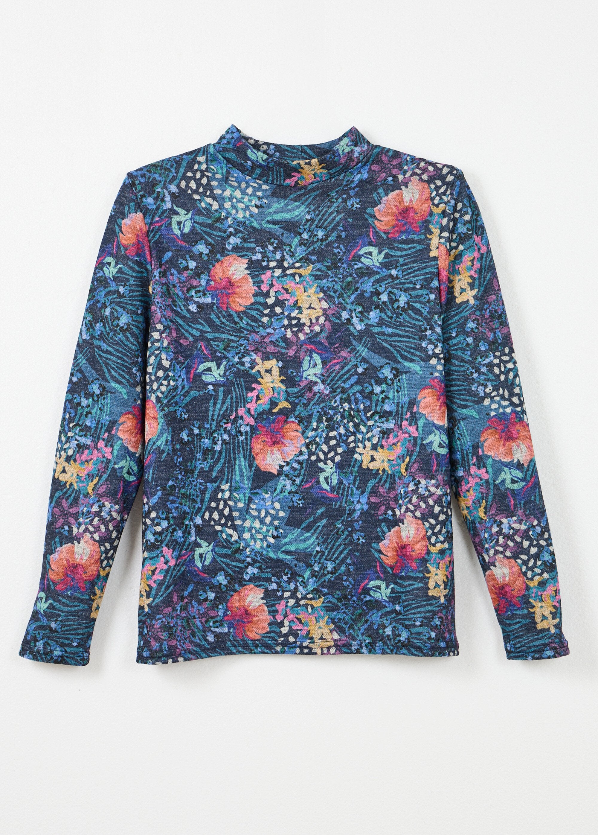 Caldo_maglione_corto_con_collo_alto_Cassis_et_bleu_AP1_slim