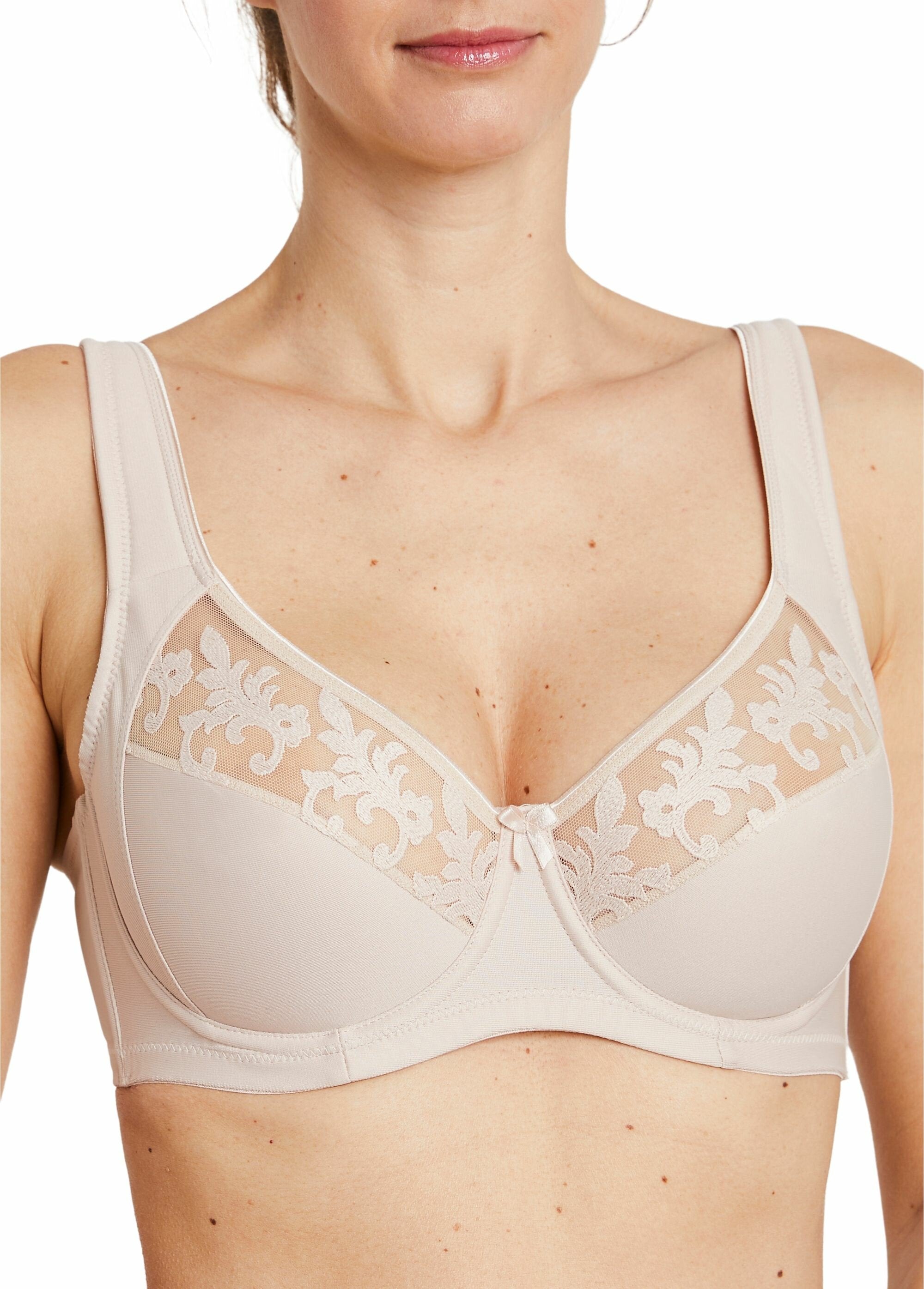 Reggiseno_con_ferretto_e_tulle_ricamato_Poudre_DE1_slim