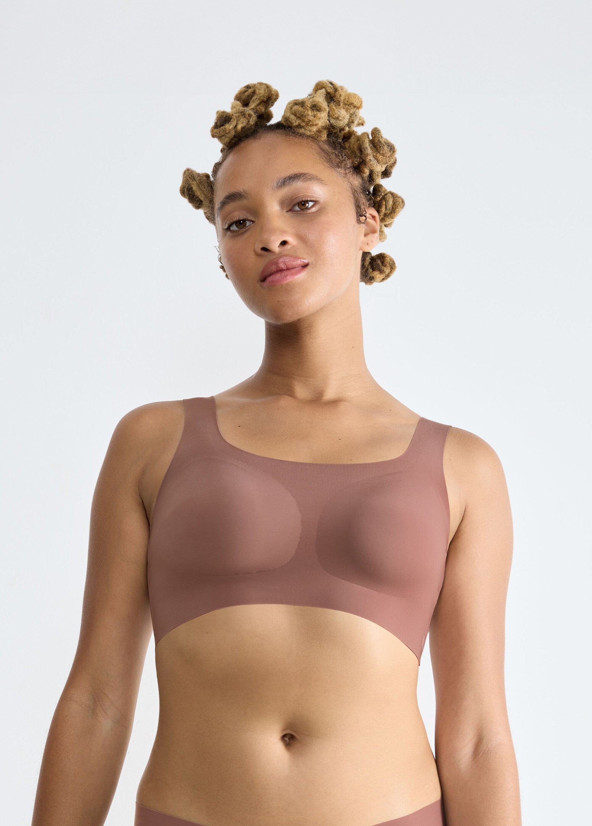 Sloggi®_-_Reggiseno_invisibile_in_microfibra_Cacao_FA1_slim