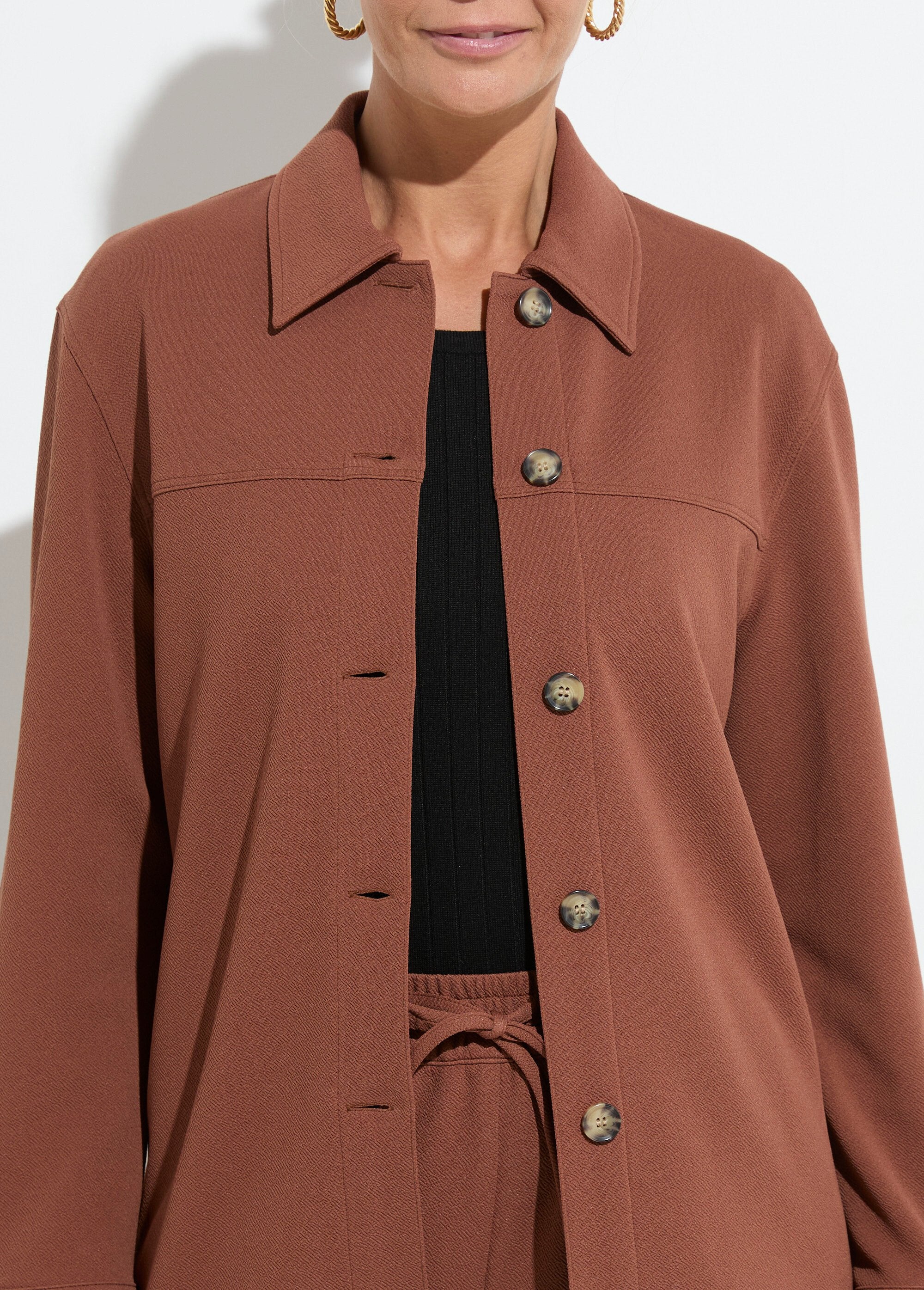 Camicia_da_camera_button-down_in_maglia_crepe_a_tinta_unita_Marron_DE1_slim
