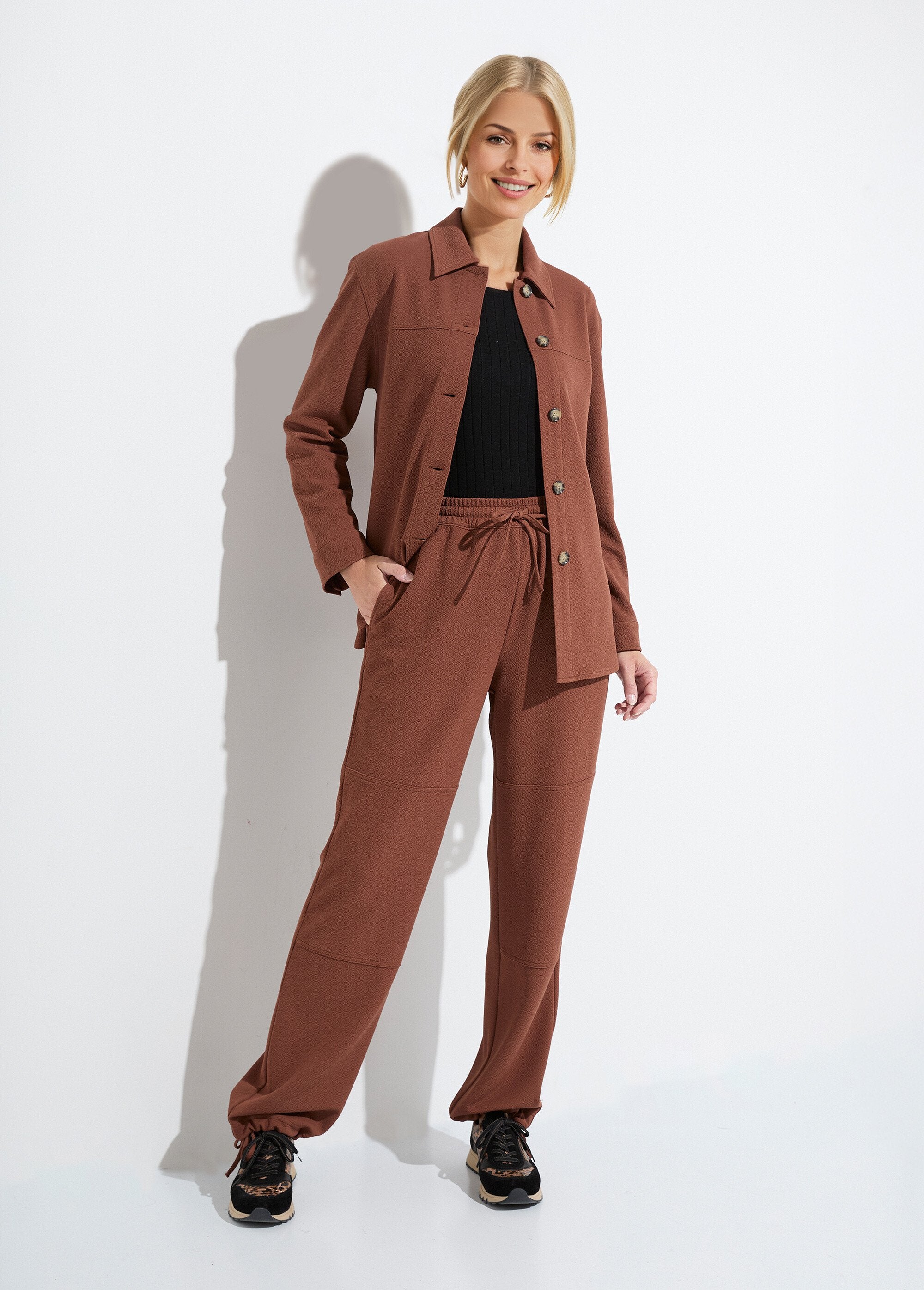 Camicia_da_camera_button-down_in_maglia_crepe_a_tinta_unita_Marron_SF1_slim