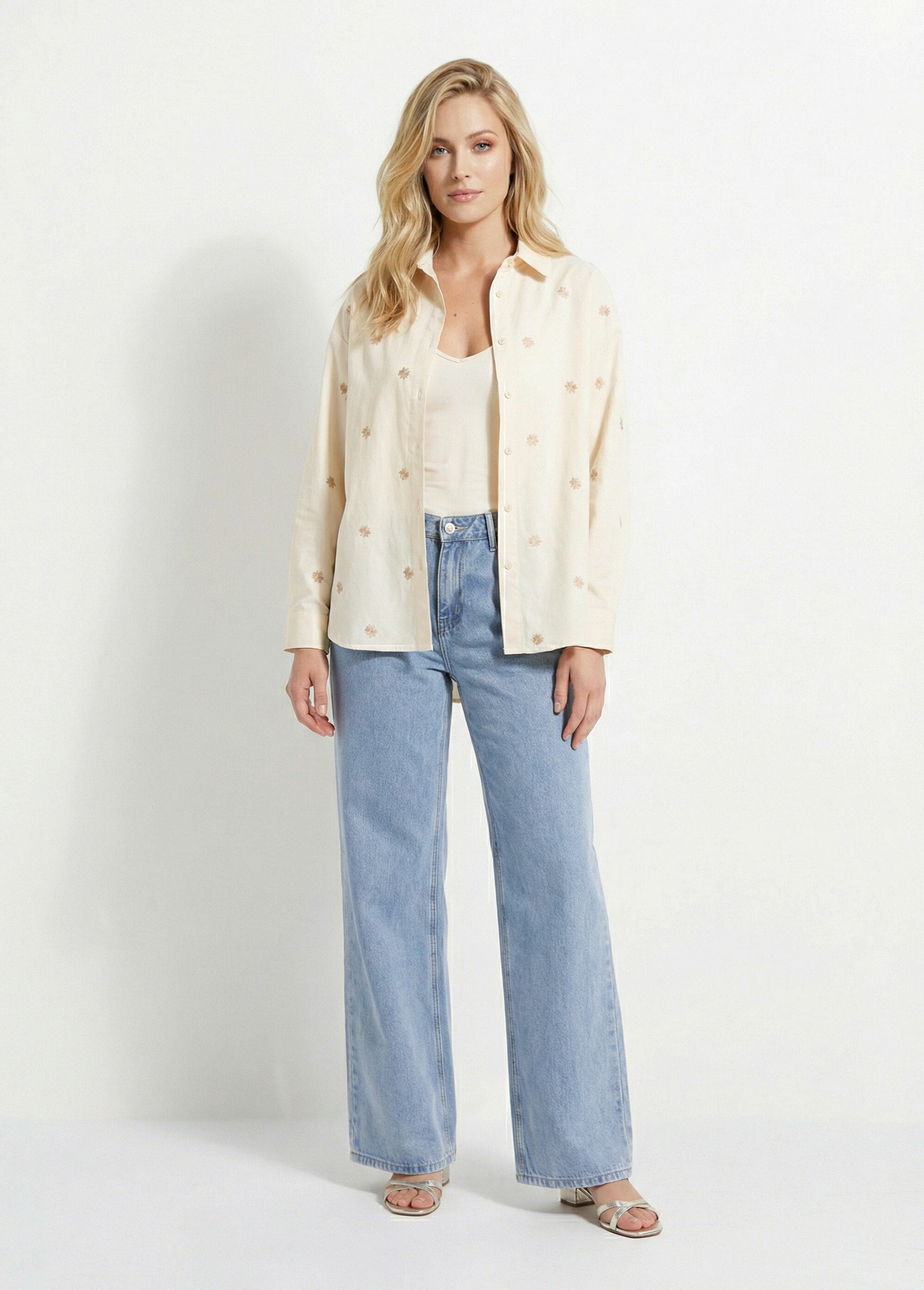 Camicia_da_camera_in_cotone_con_ricamo_Ecru_SF1_slim