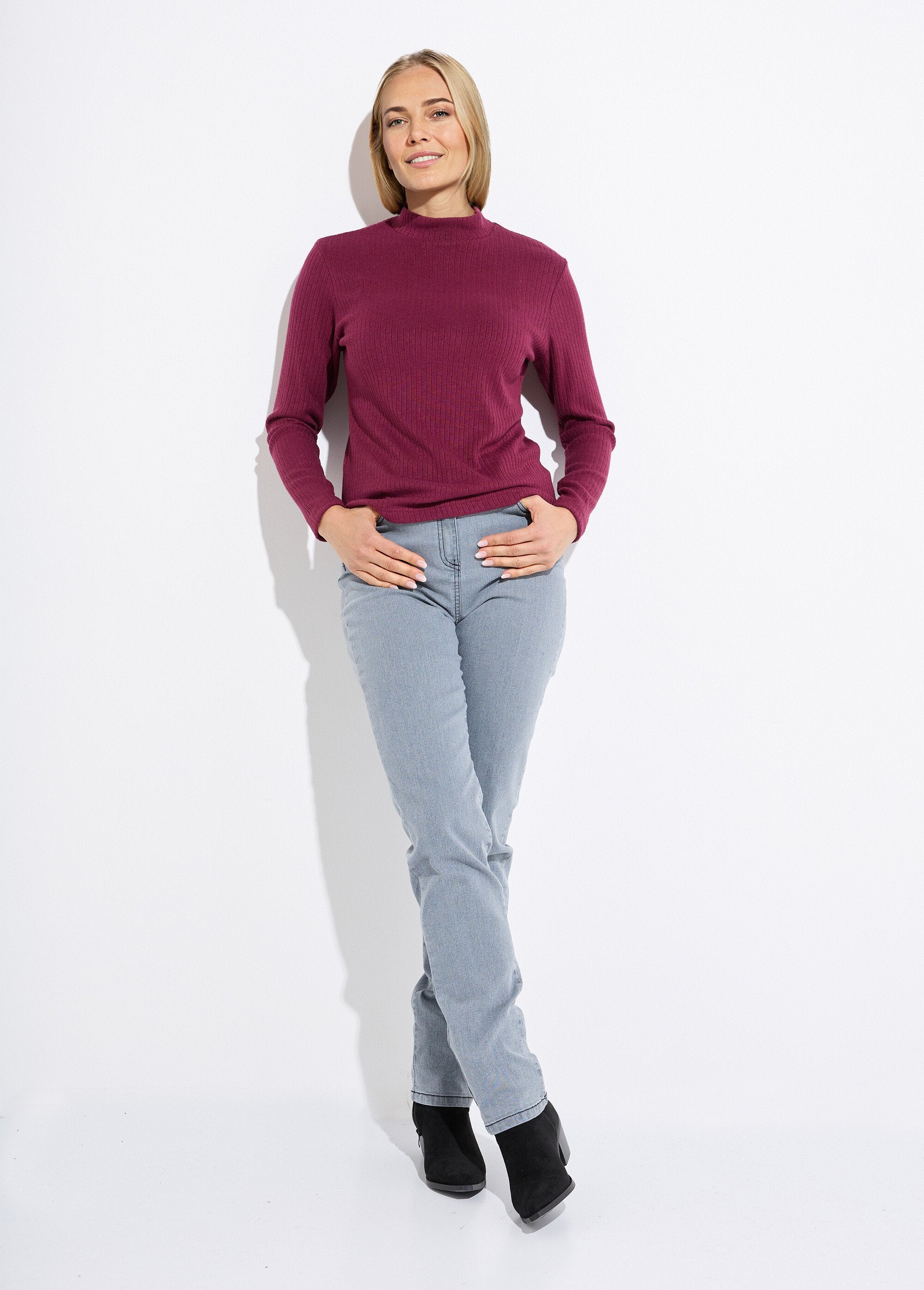 Maglietta_a_maniche_lunghe_con_collo_alto_in_maglia_a_costine_Bordeaux_SF1_slim