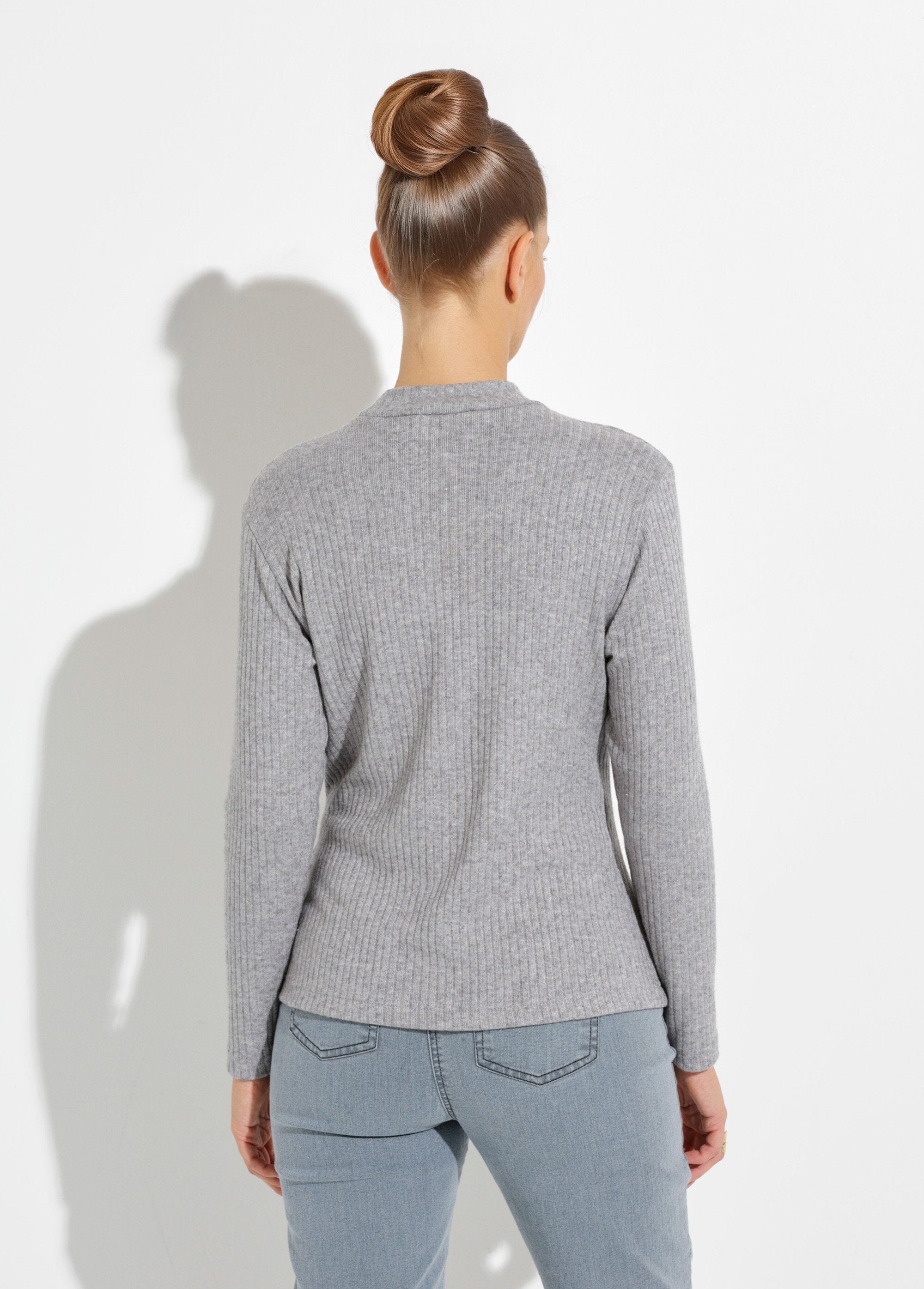 Maglietta_a_maniche_lunghe_con_collo_alto_in_maglia_a_costine_Gris_chine_DO1_slim
