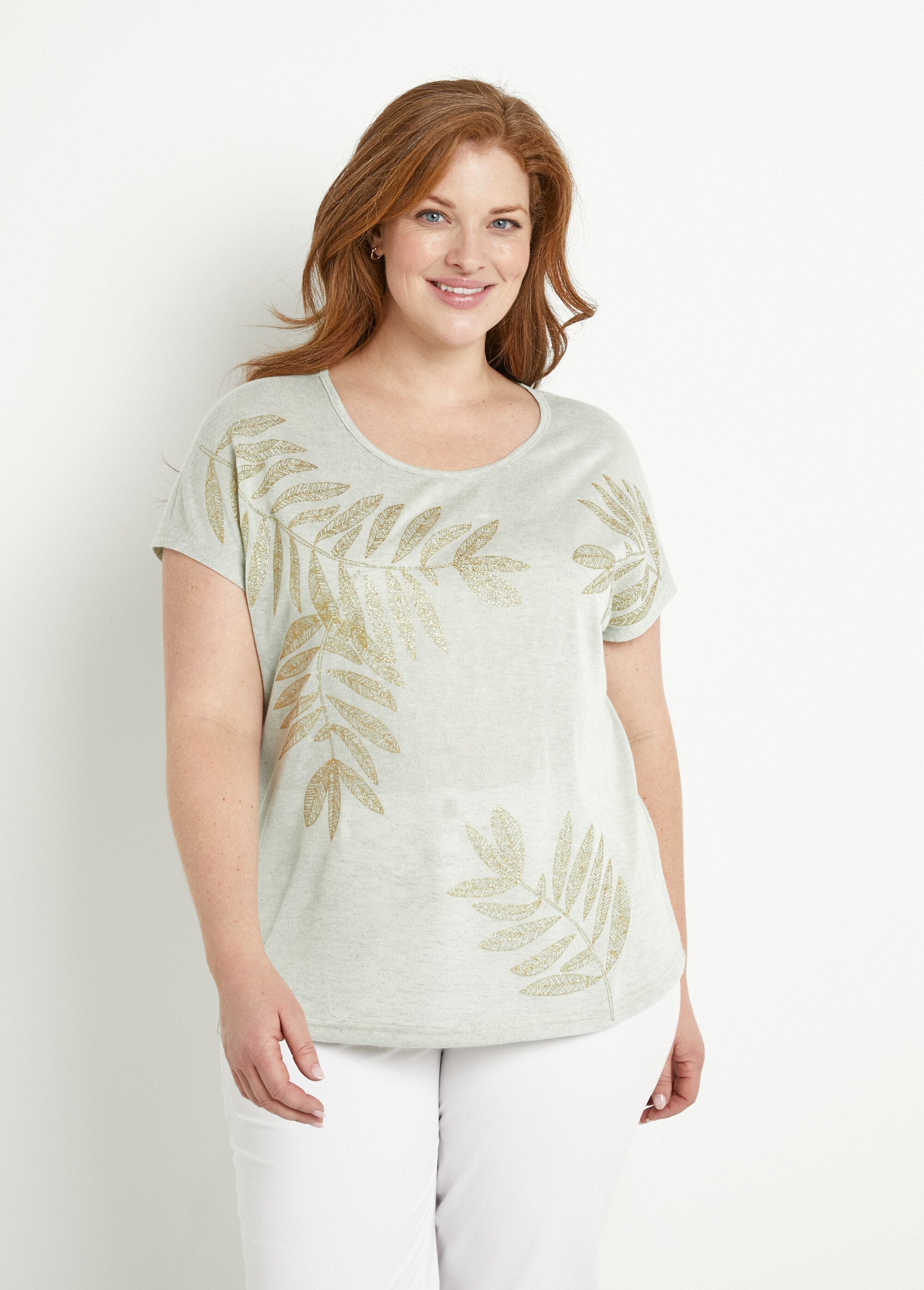 T-shirt_girocollo_in_maglia_fiammata_con_motivo_oro_Sauge_FA1_curvy