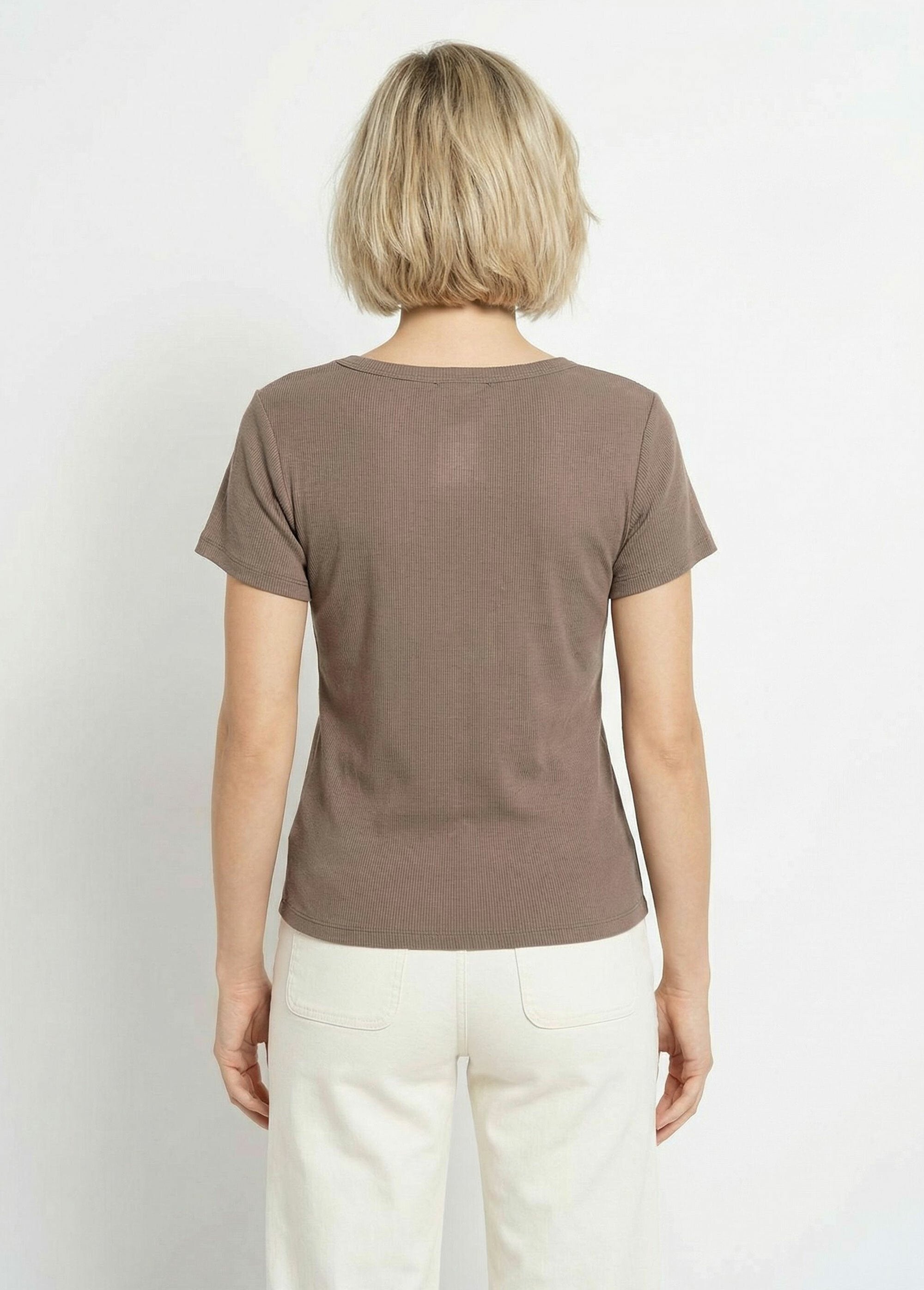 T-shirt_in_jersey_a_coste_con_scollo_a_V,_Essentiel_Taupe_DO1_slim