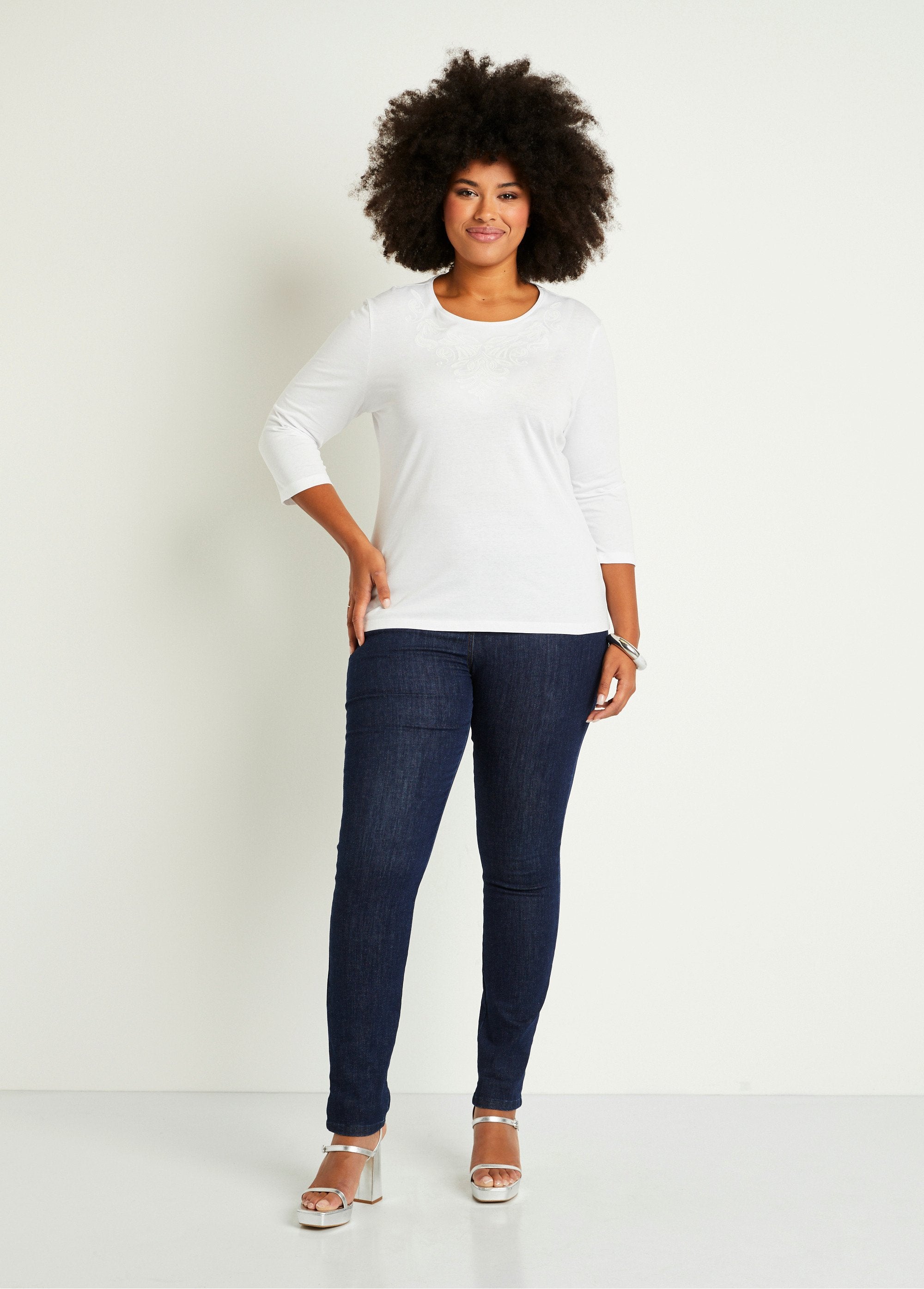 T-shirt_corta_con_maniche_a_3/4_ricamate_BIANCO_SF1_curvy