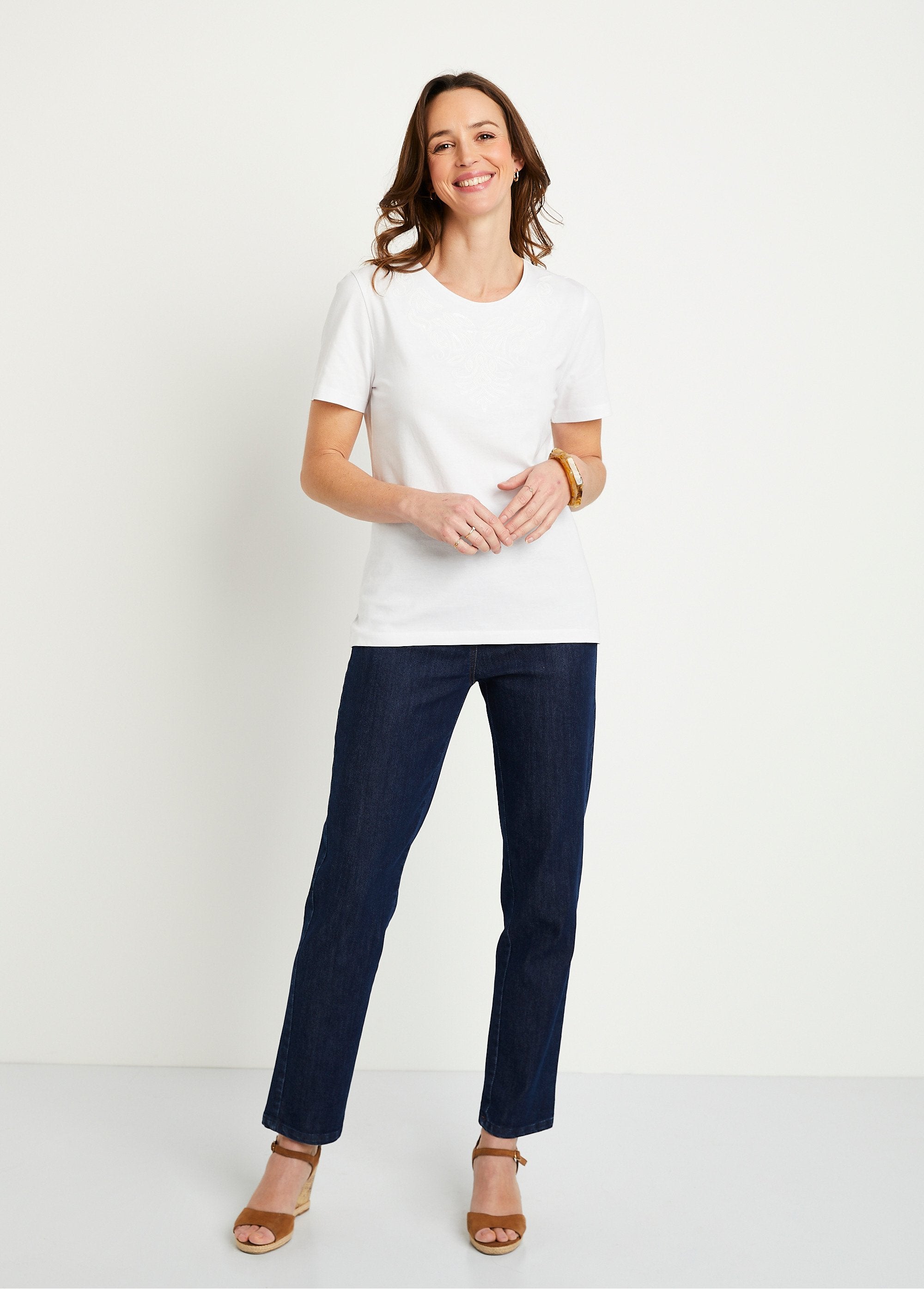 T-shirt_ricamata_a_maniche_corte_BIANCO_SF1_slim