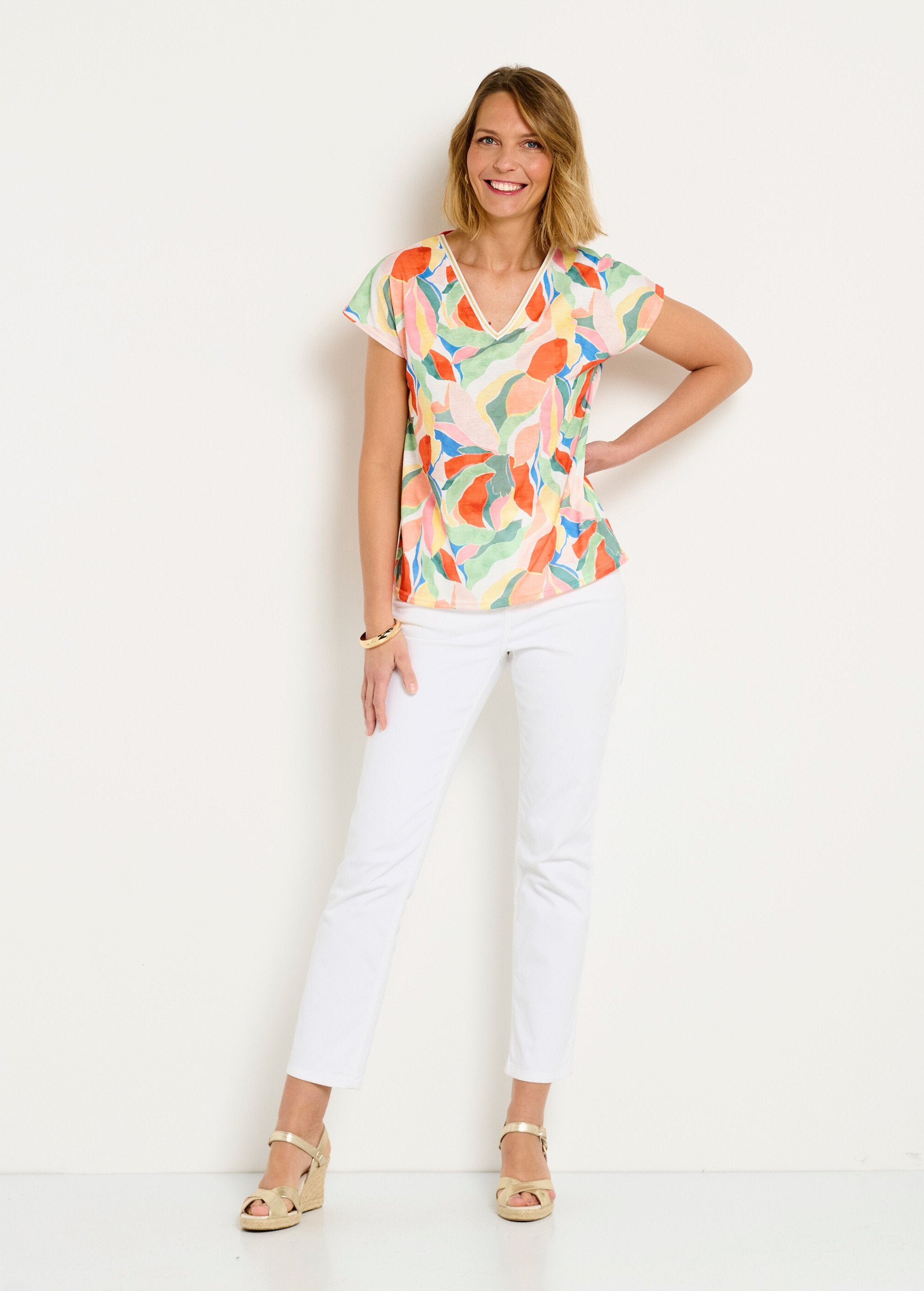 Maglietta_con_scollo_a_V_stampata_lucida_Jaune_et_vert_SF1_slim