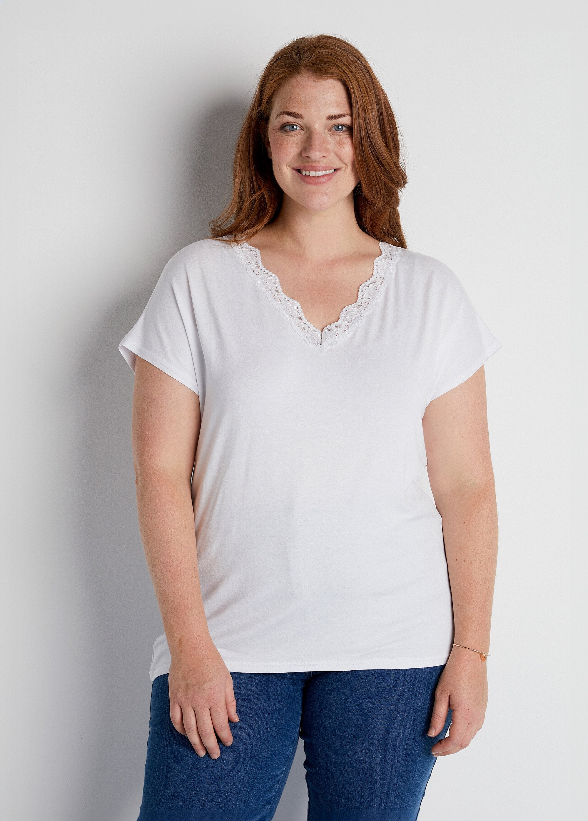 T-shirt_corta_in_pizzo_elasticizzato_BIANCO_FA1_curvy