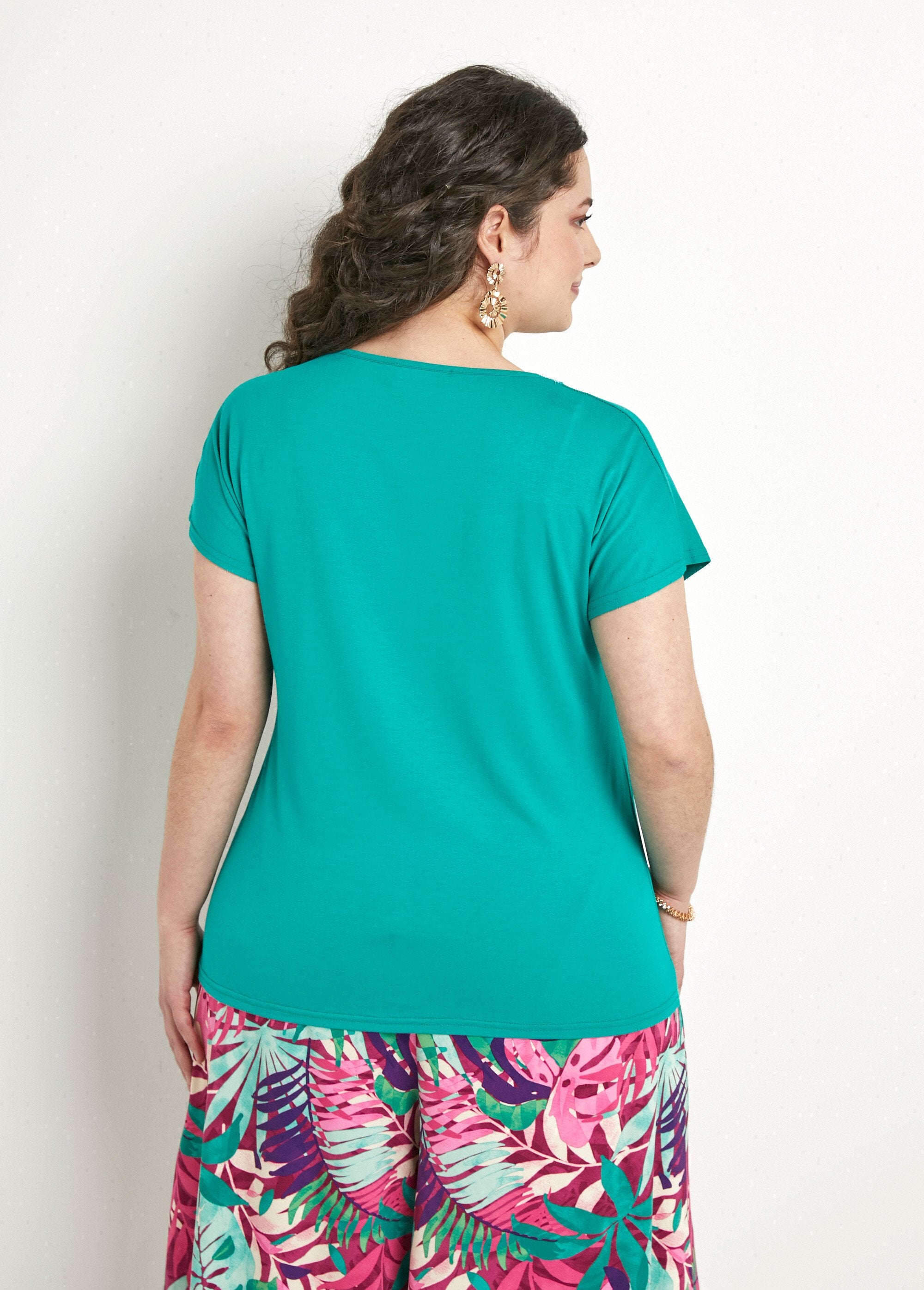 T-shirt_corta_in_pizzo_elasticizzato_Menthe_DO1_curvy