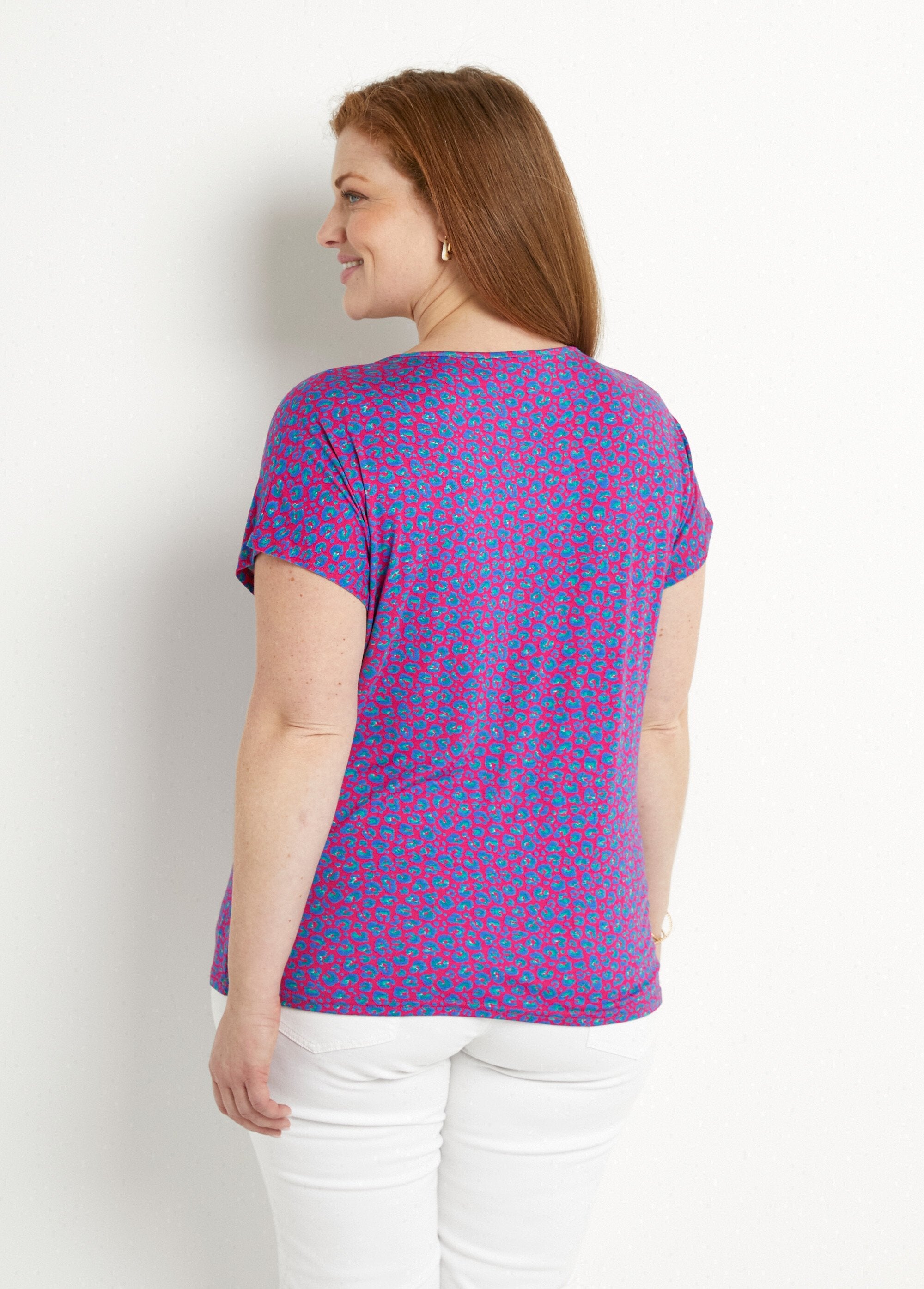 T-shirt_corta_in_pizzo_elasticizzato_Fond_fuchsia_DO1_curvy