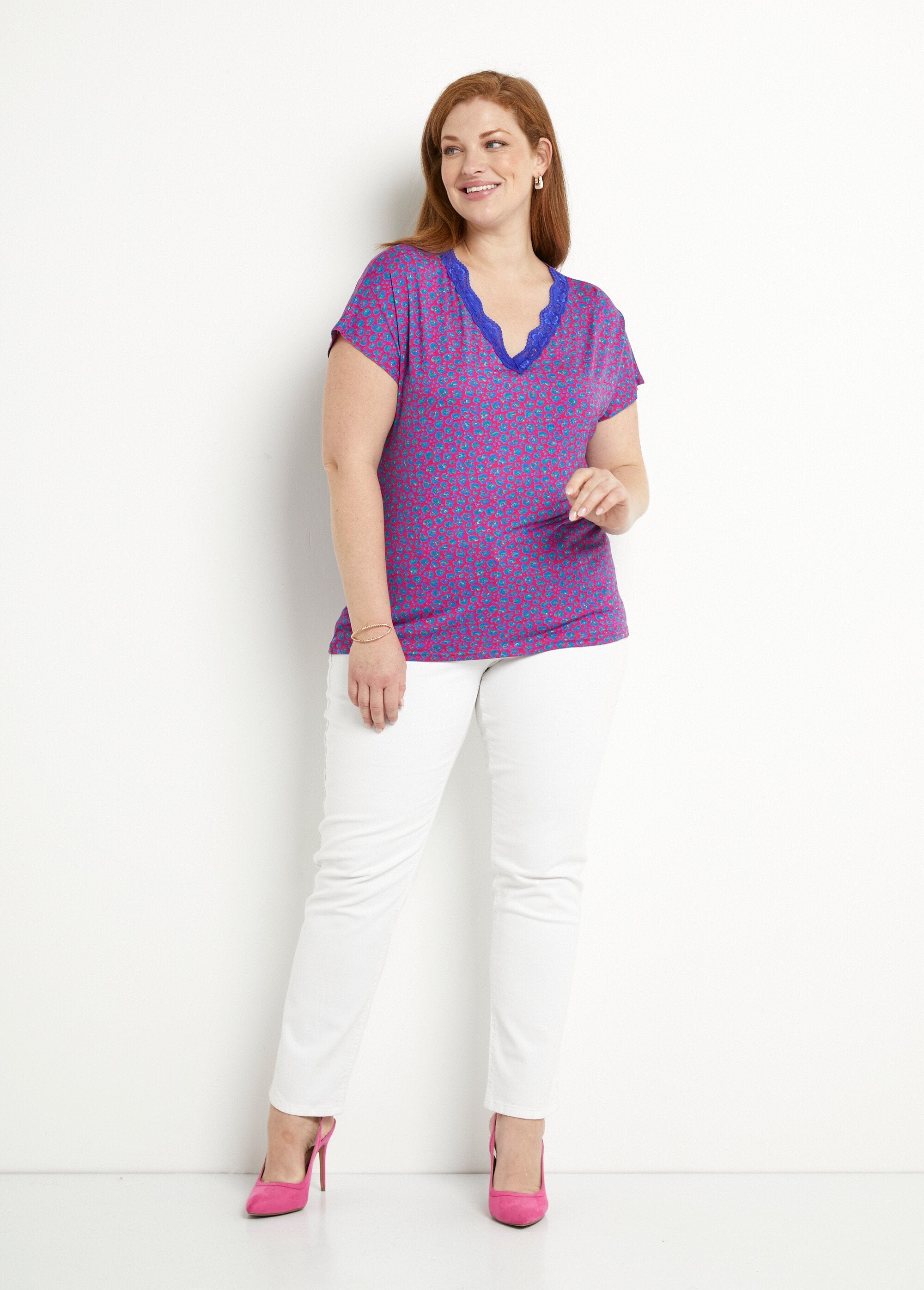 T-shirt_corta_in_pizzo_elasticizzato_Fond_fuchsia_SF1_curvy