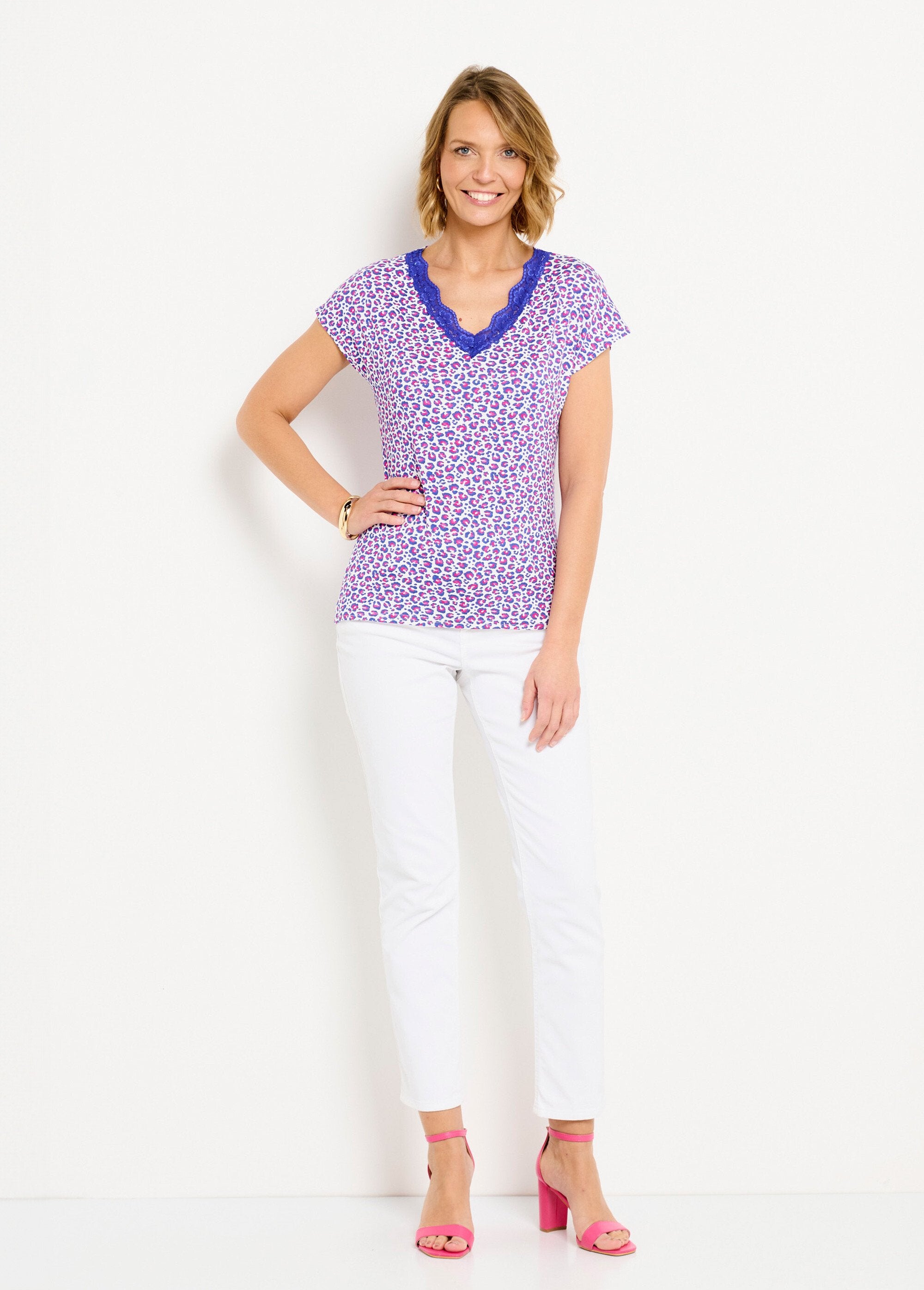 T-shirt_corta_in_pizzo_elasticizzato_Fond_ecru_SF1_slim