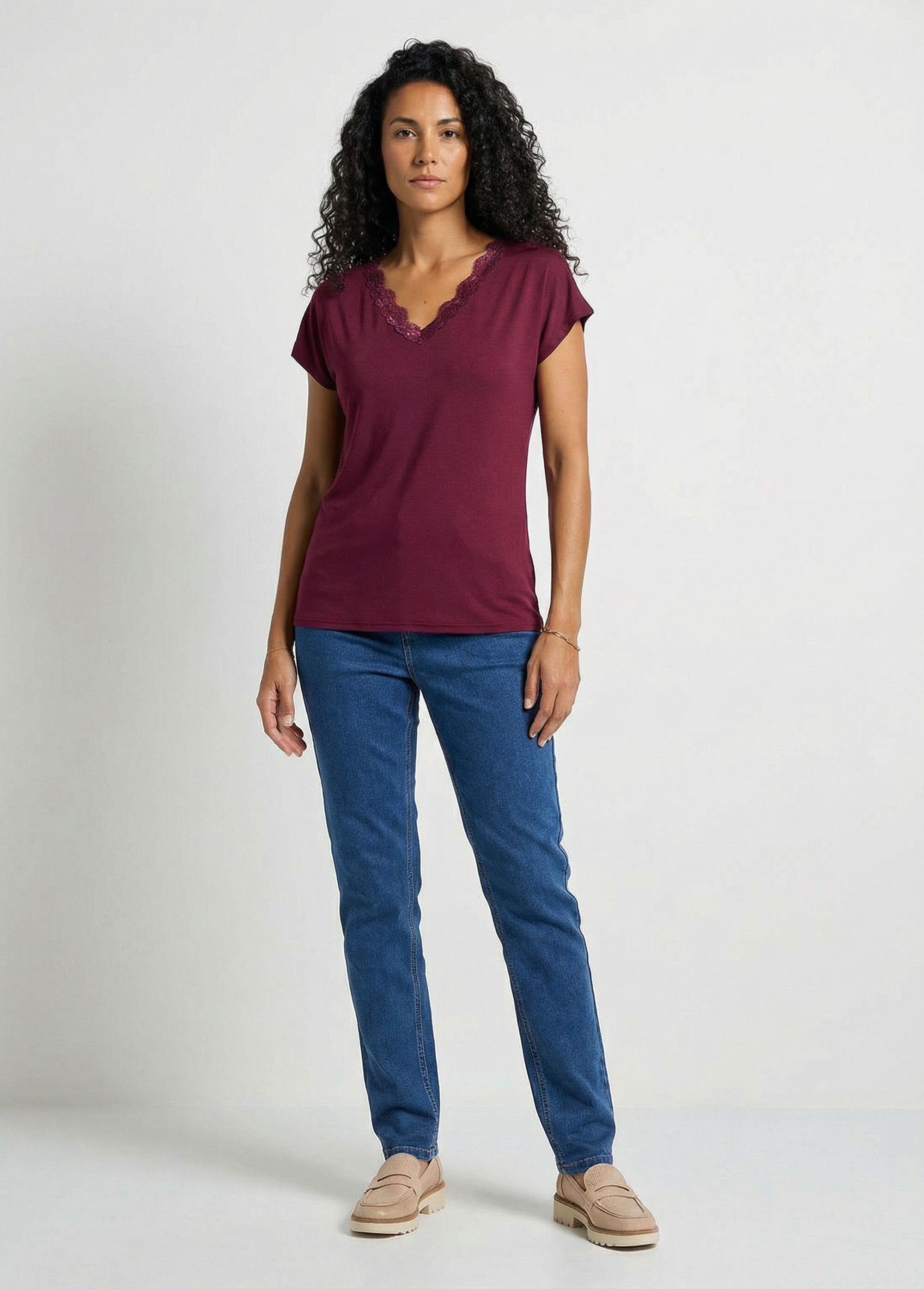 T-shirt_corta_in_pizzo_elasticizzato_Prune_SF1_slim