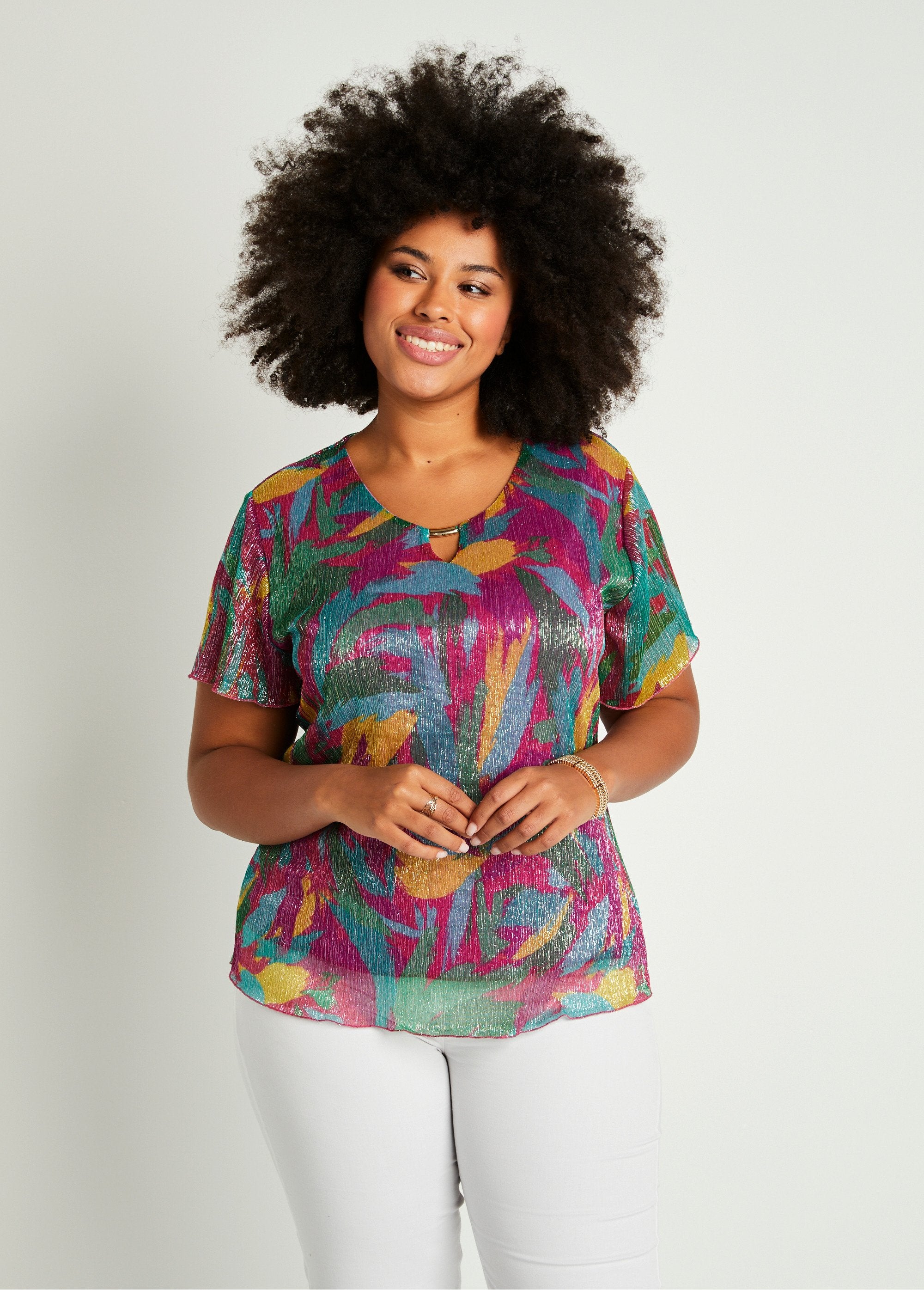 Maglietta_corta_stampata_lucida_Fucsia_e_verde_FA1_curvy