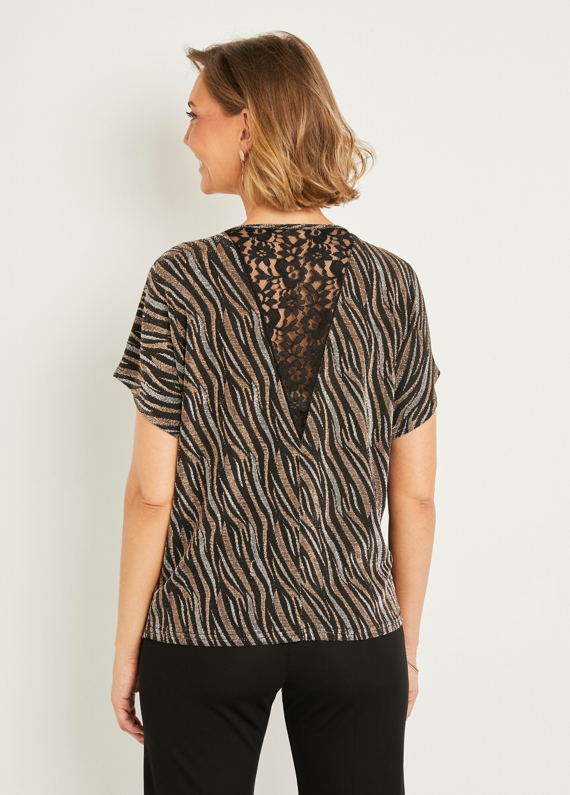 T-shirt_cropped_in_pizzo_jacquard_lucido_Noir_et_cuivre_DO1_slim