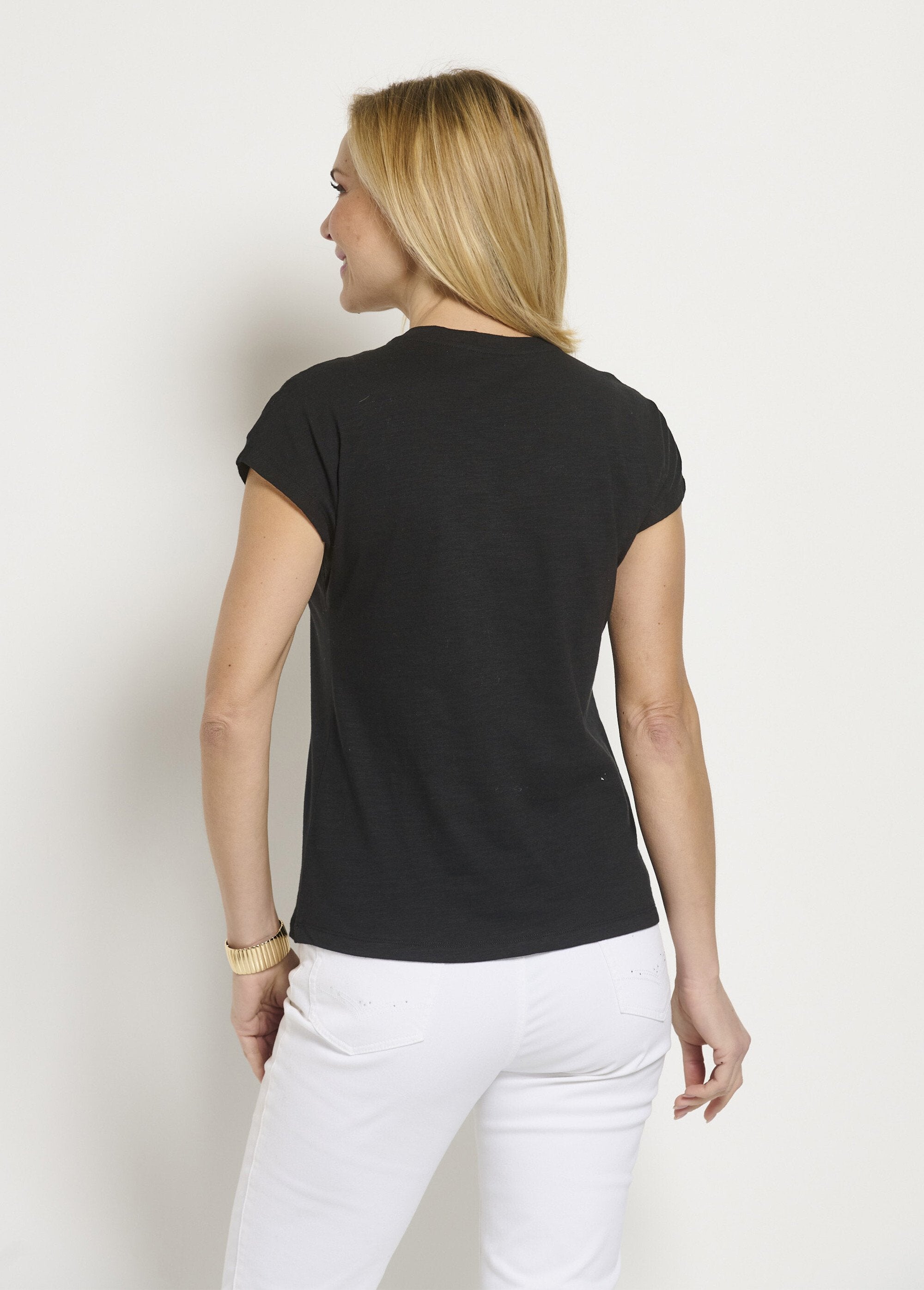 T-shirt_corta_tinta_unita_con_borchie_e_punto_fiamma_Noir_DO1_slim