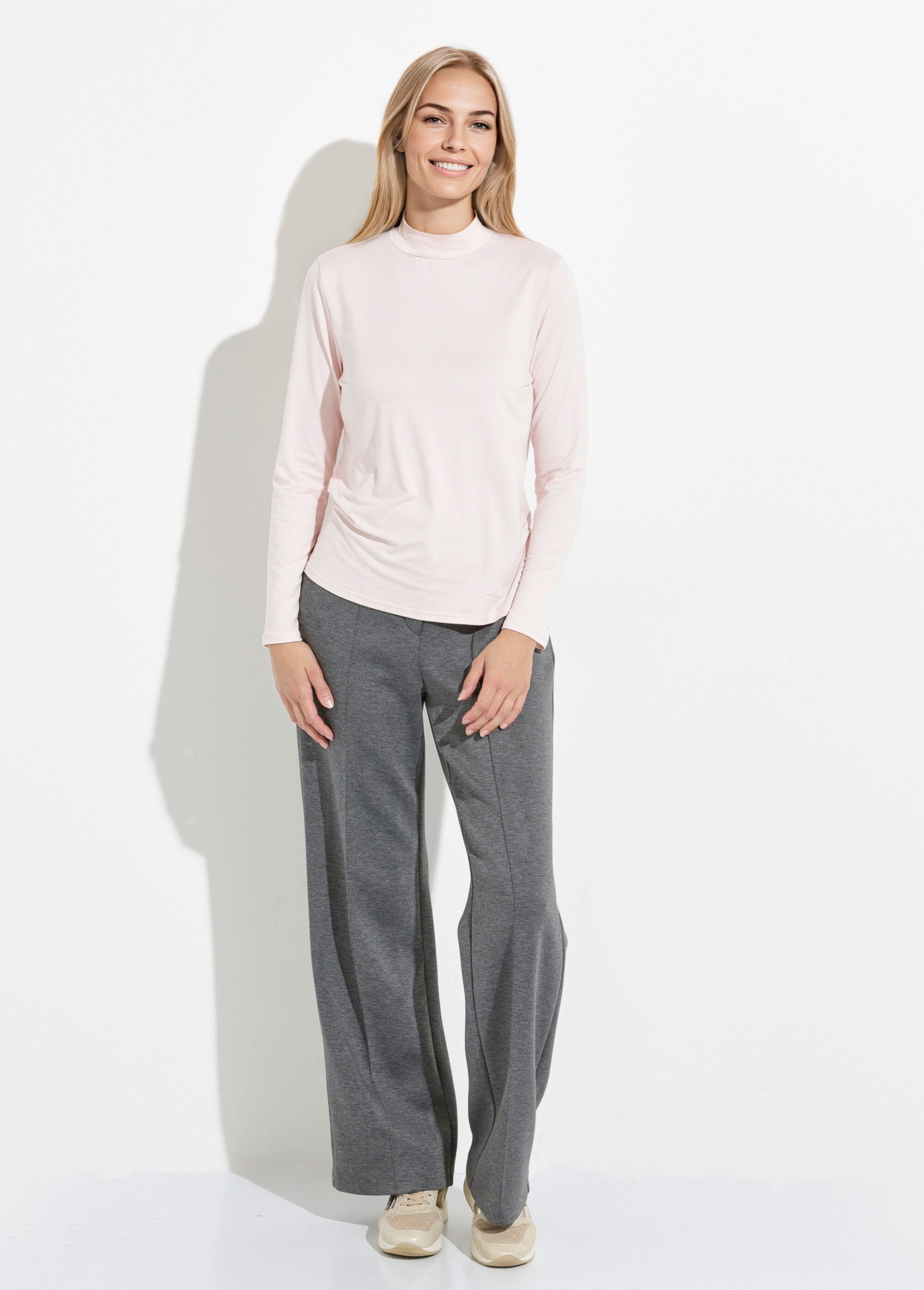 Morbida_T-shirt_con_collo_alto_e_maniche_lunghe_Petale_SF1_slim