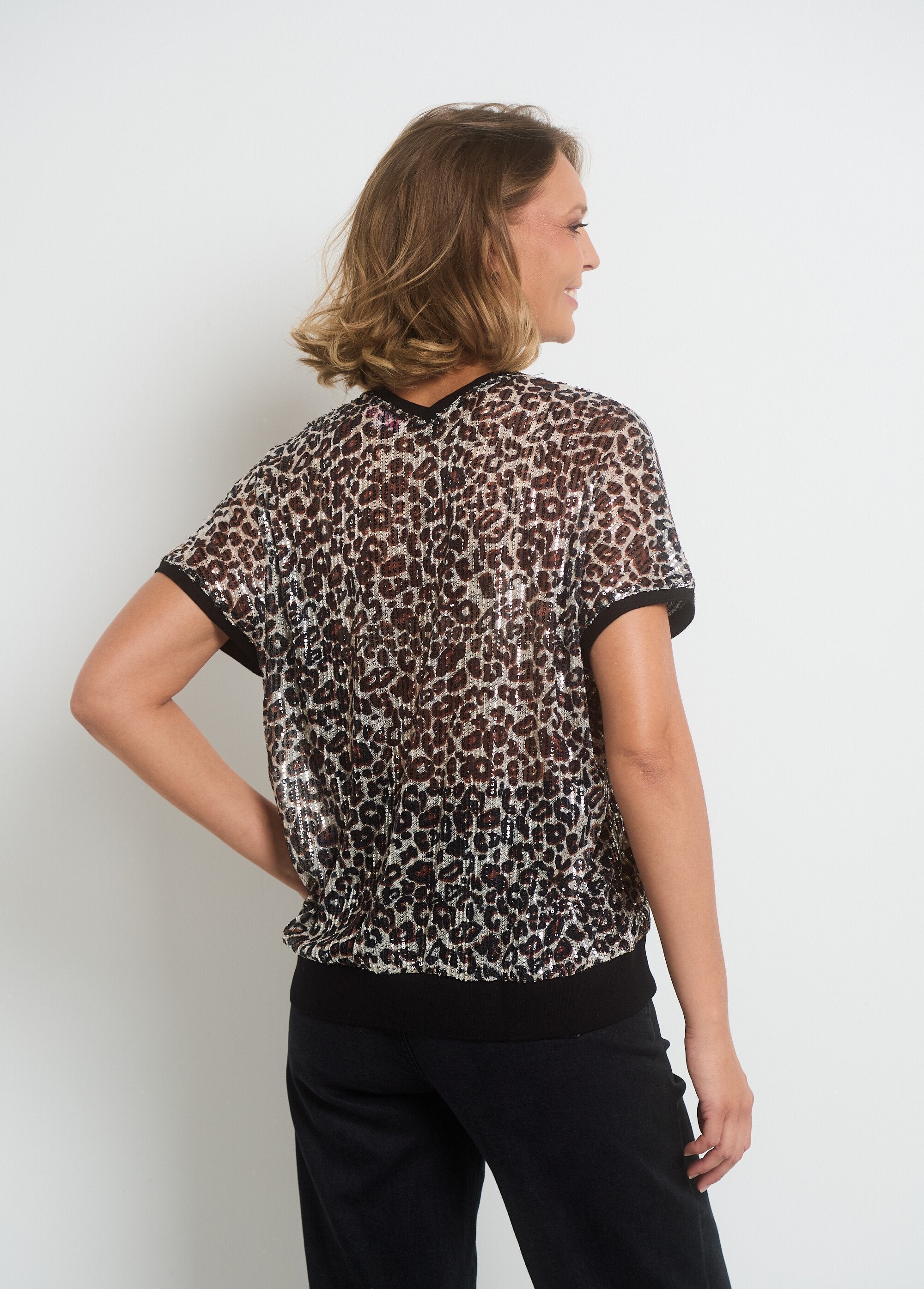 T-shirt_in_rete_stampata_con_paillettes_Animalier_DO1_slim
