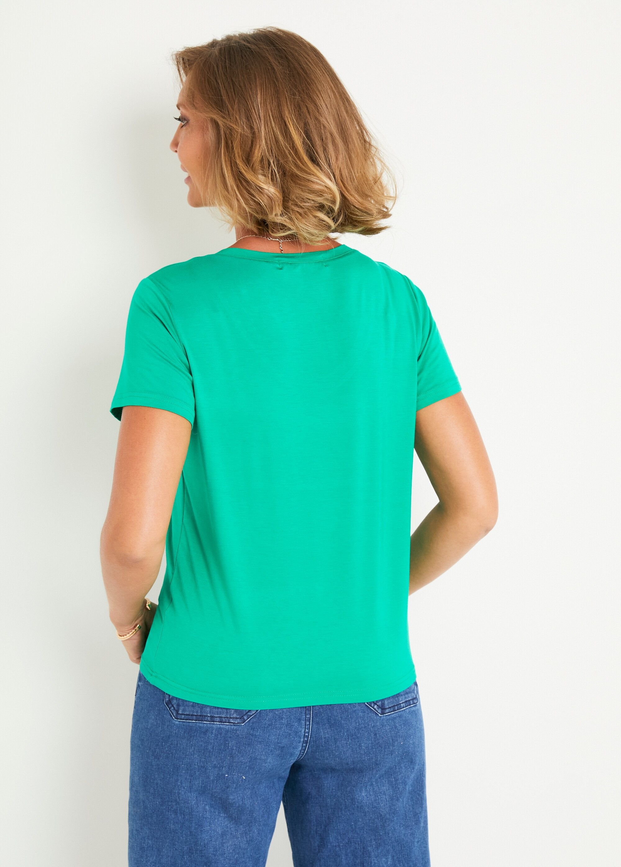 T-shirt_fluida_con_scollo_a_V_e_maniche_corte_Vert_vif_DO1_slim