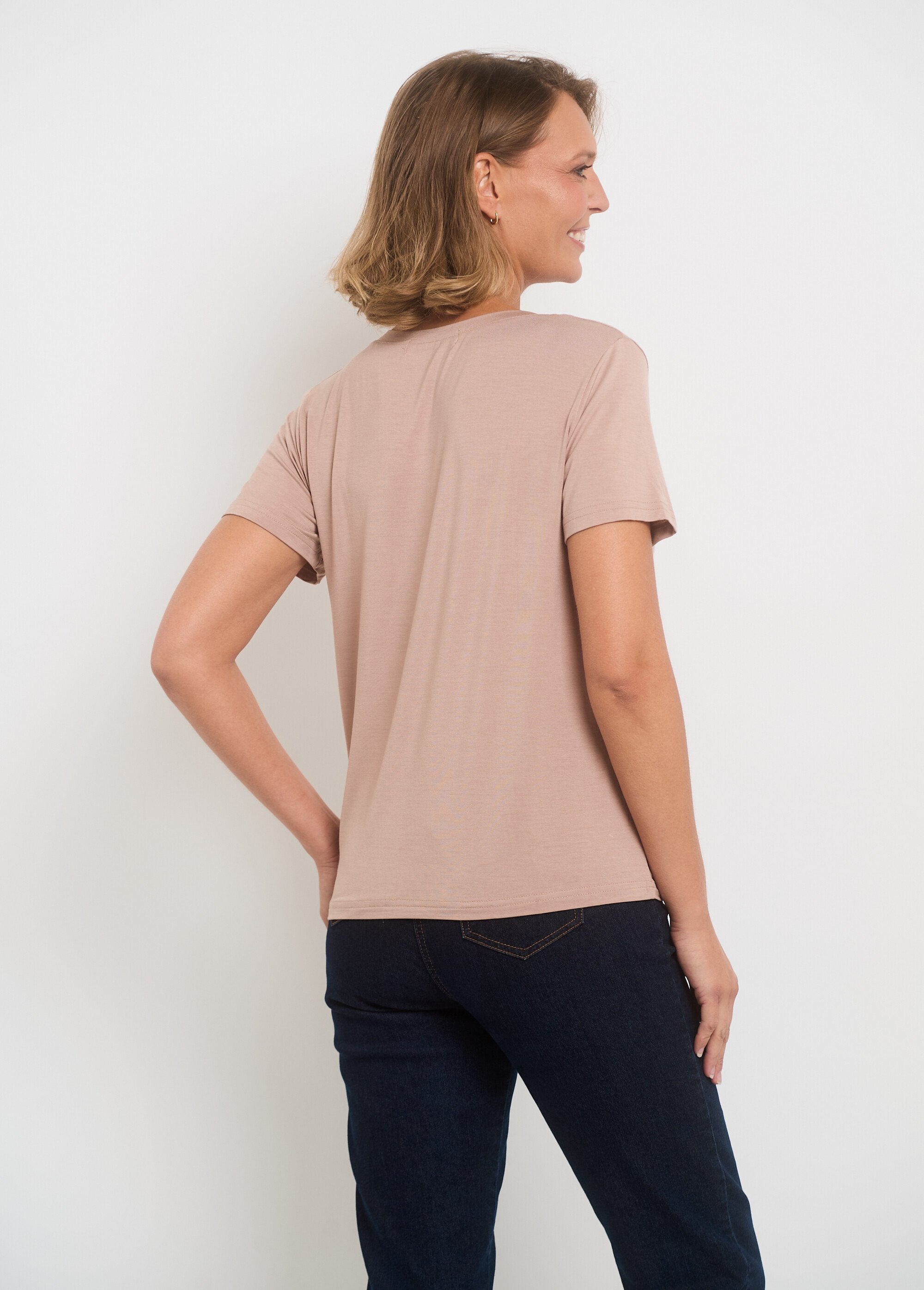 T-shirt_fluida_con_scollo_a_V_e_maniche_corte_Taupe_DO1_slim