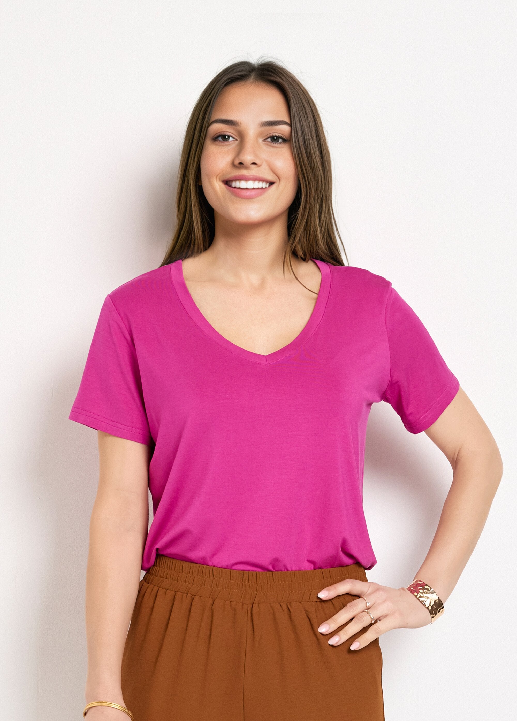 T-shirt_fluida_con_scollo_a_V_e_maniche_corte_Bougainvilliers_FA1_slim