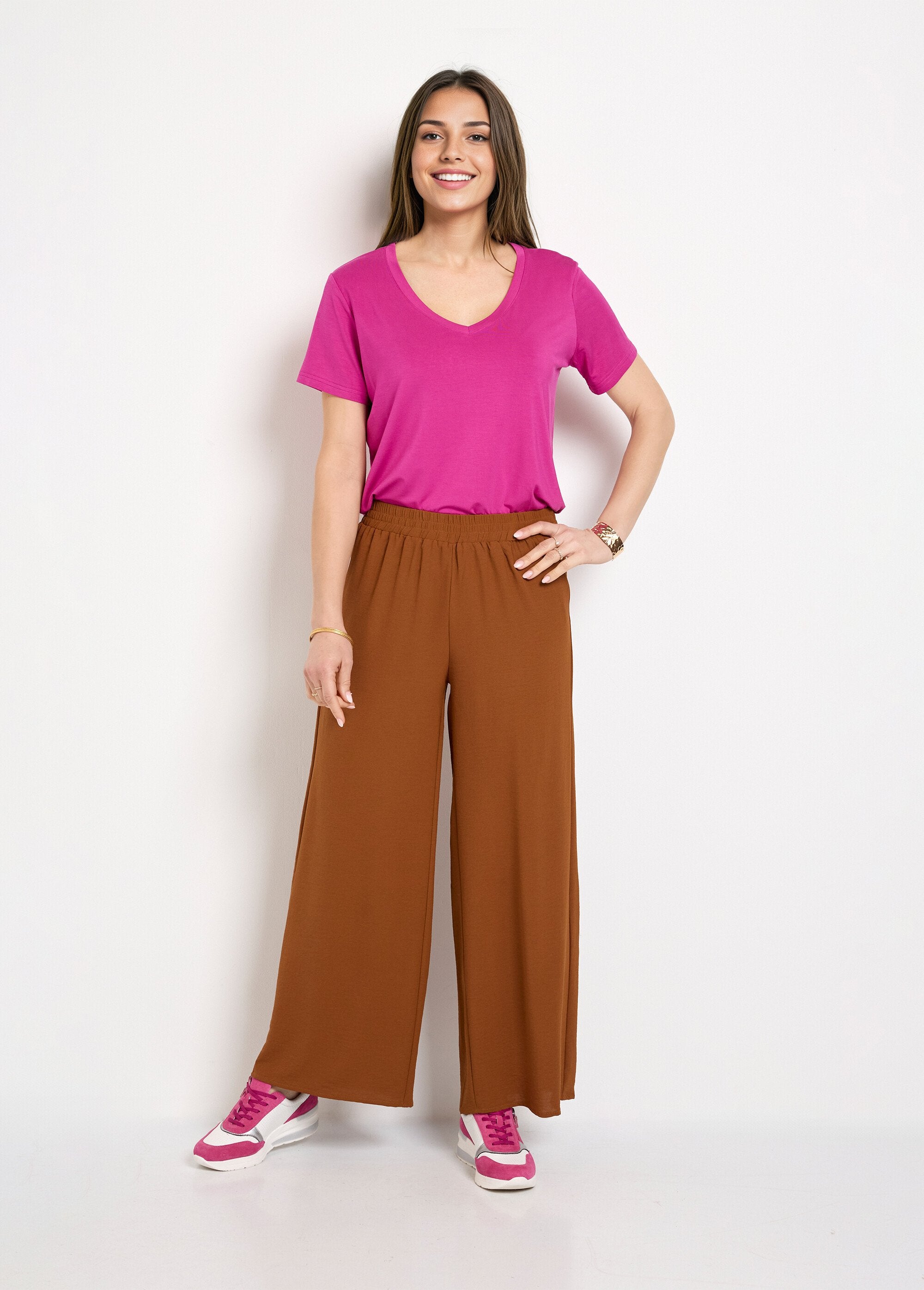 T-shirt_fluida_con_scollo_a_V_e_maniche_corte_Bougainvilliers_SF1_slim