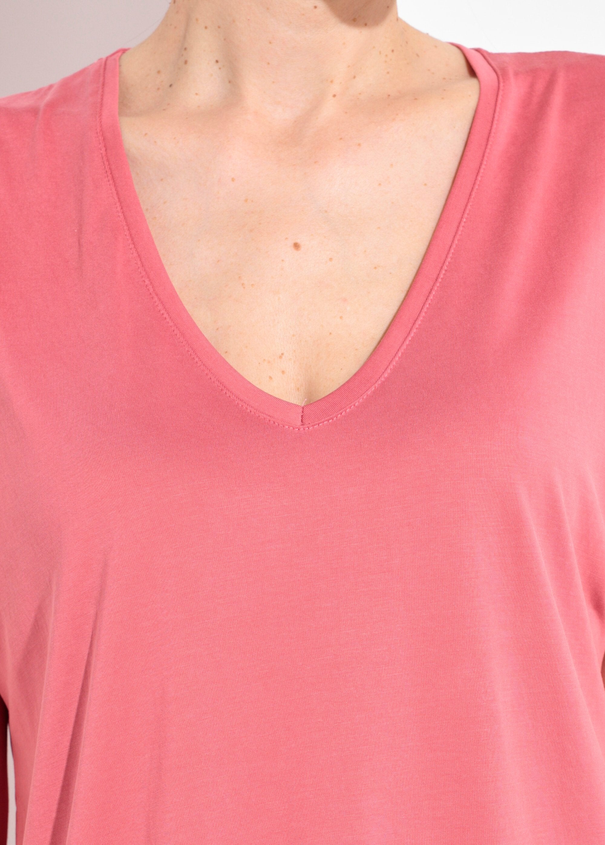 Maglietta_a_maniche_corte_e_aderente_Rose_blush_DE1_slim