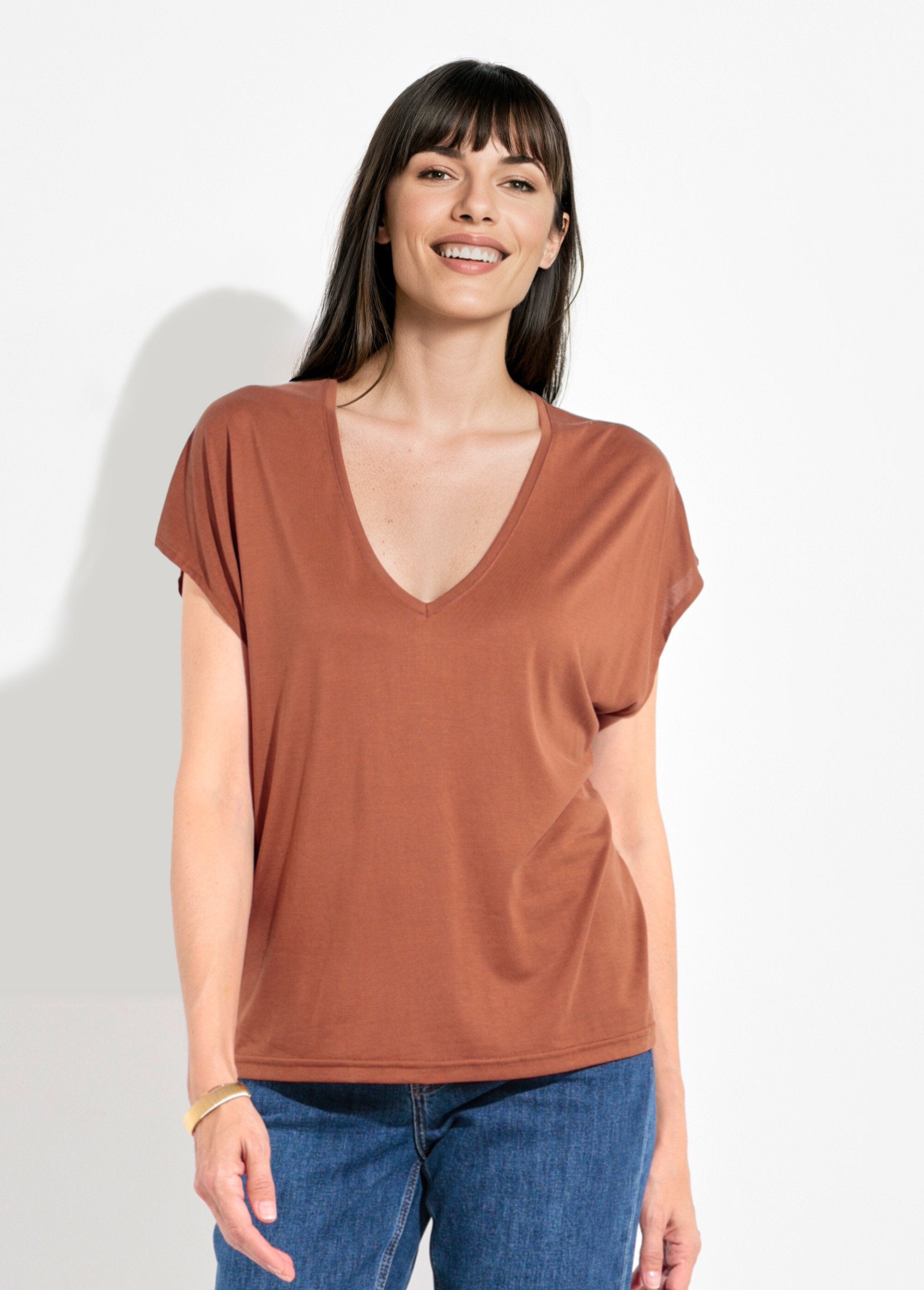 Maglietta_a_maniche_corte_e_aderente_Marron_FA1_slim