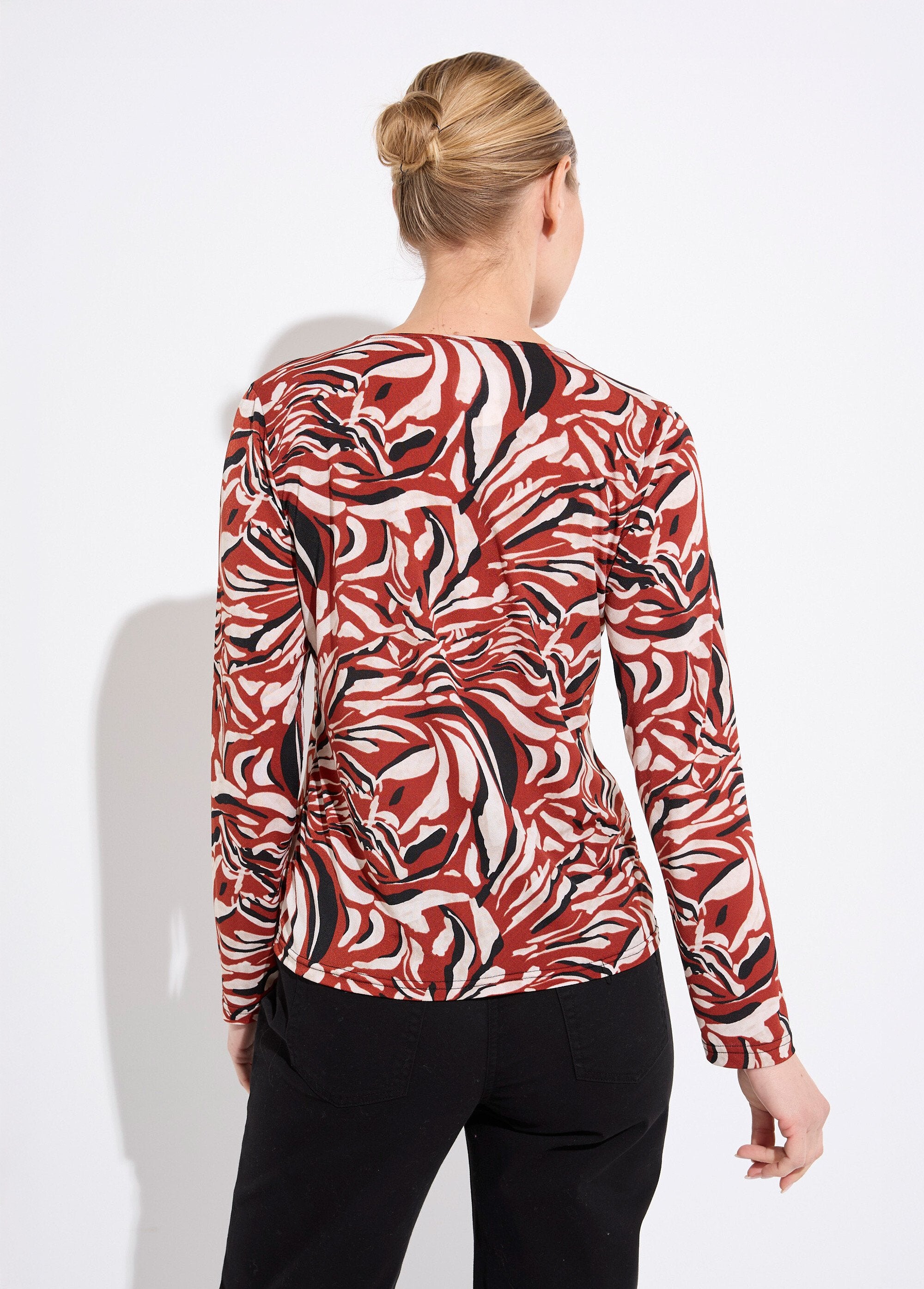 T-shirt_grafica_in_pizzo_con_scollo_a_V_Noir_et_brique_DO1_slim