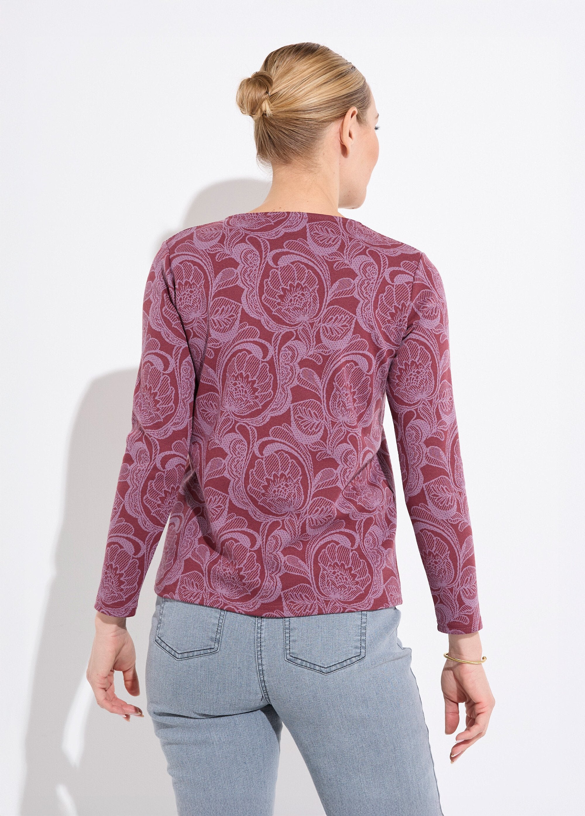 T-shirt_con_scollo_rotondo_in_jacquard_floreale_Bordeaux_et_rose_DO1_slim