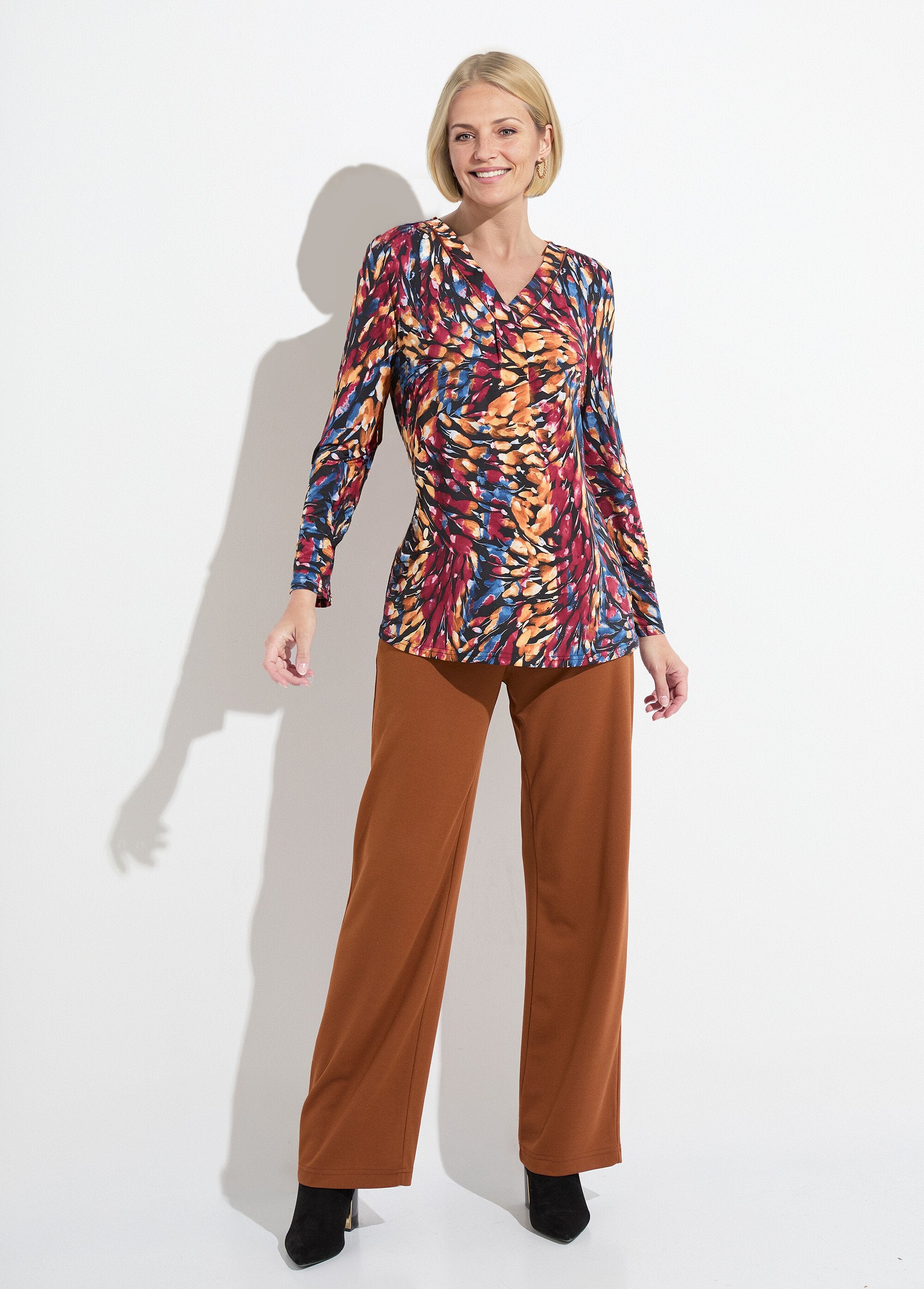 T-shirt_sciolta_con_scollo_a_V_e_maniche_lunghe_Bordeaux_et_miel_SF1_slim