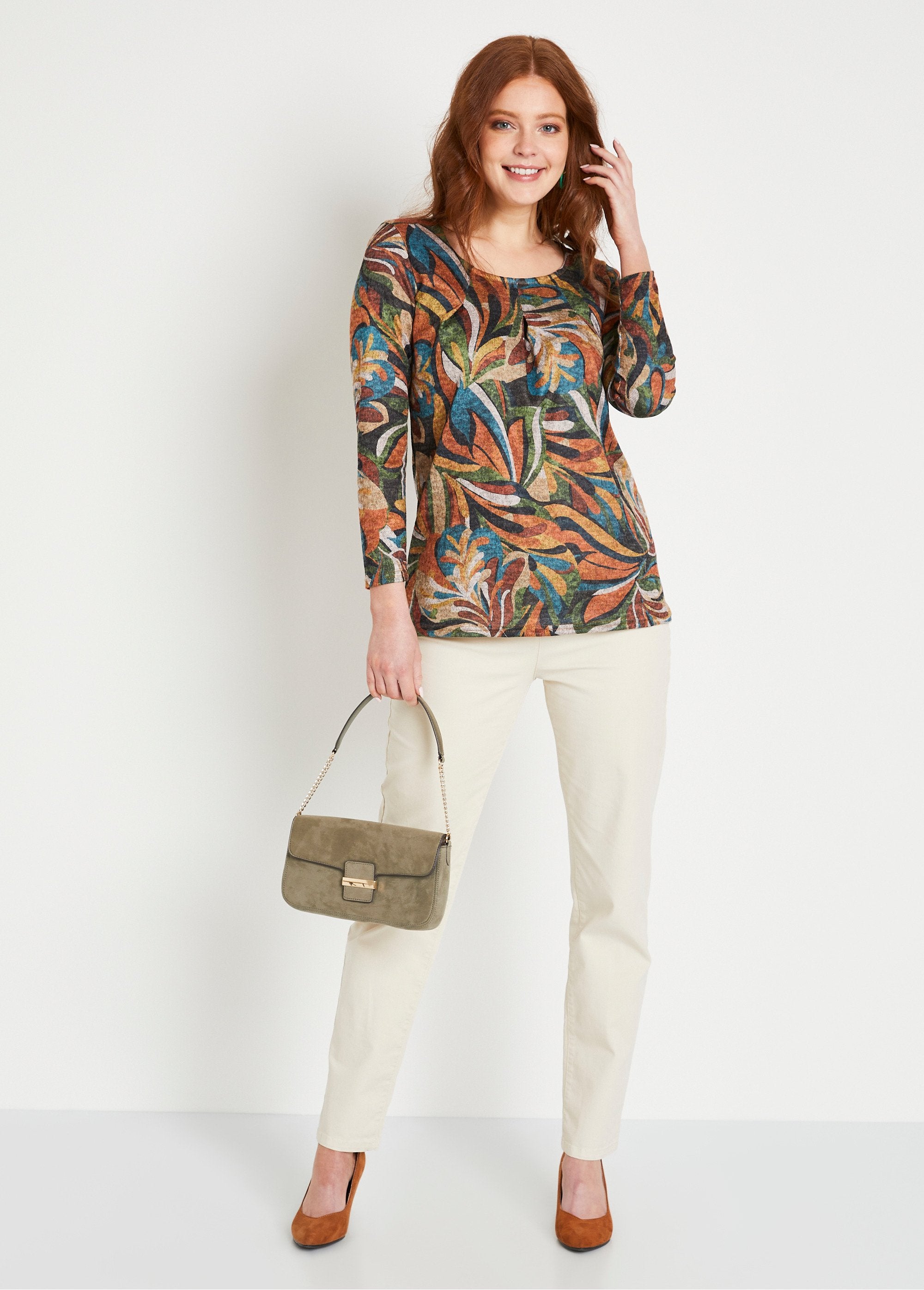 T-shirt_lunga,_ampia,_con_scollo_rotondo_e_stampata_Miel_et_vert_SF1_slim