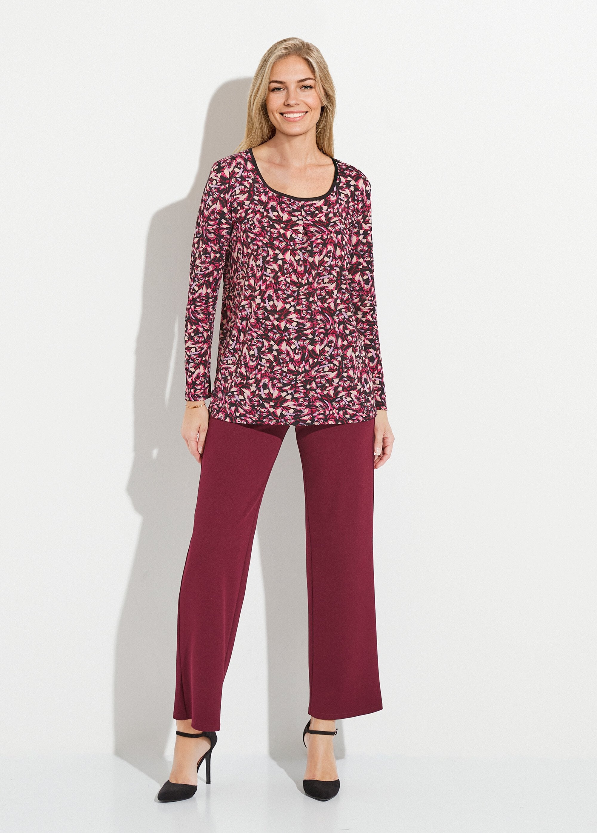 T-shirt_lunga_e_ampia_con_stampa_grafica_Rose_et_beige_SF1_slim