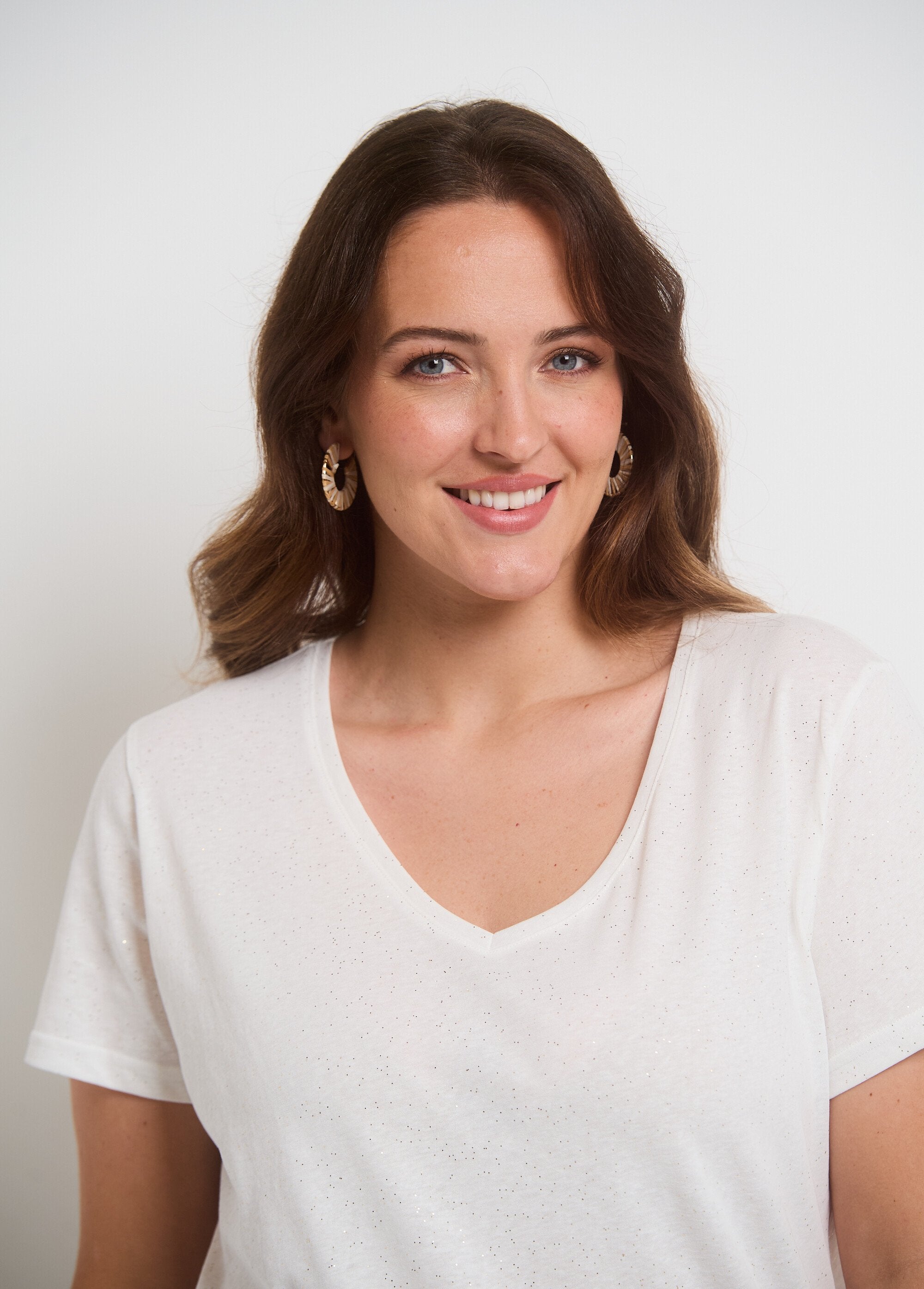 T-shirt_a_maniche_corte_in_rete_con_paillettes_Blanc_DE1_curvy