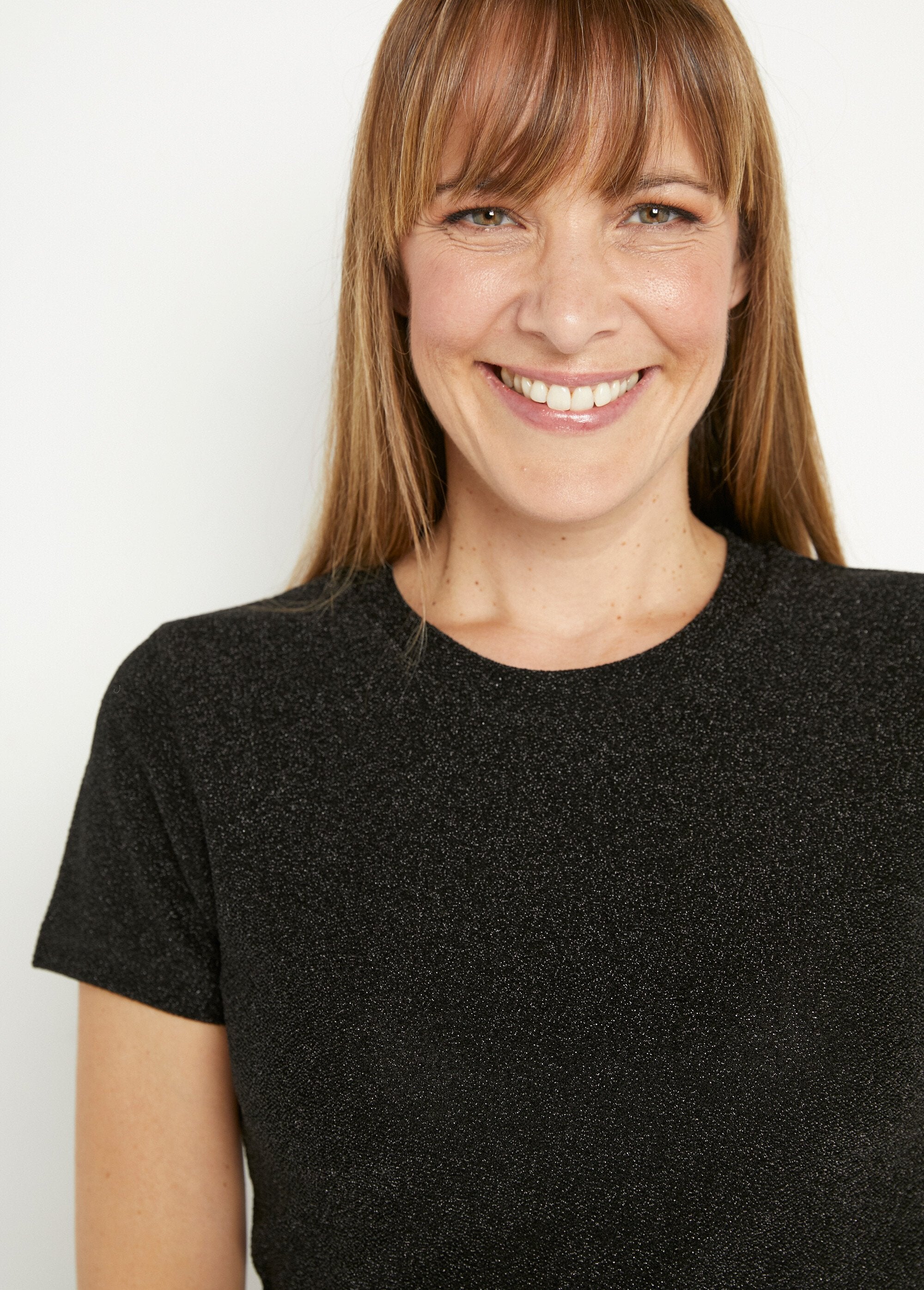 T-shirt_a_maniche_corte_in_rete_con_paillettes_Noir_DE1_slim