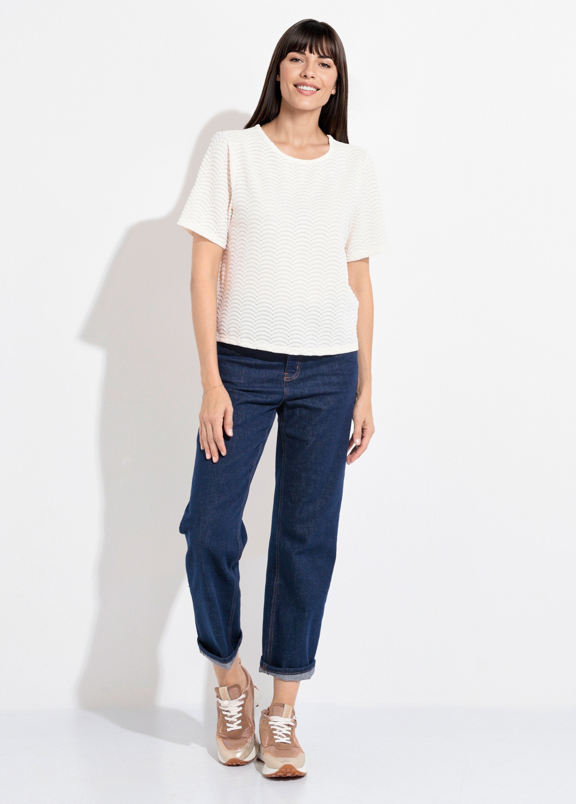 T-shirt_lavorata_a_maglia_con_motivo_a_squame_Beige_SF1_slim