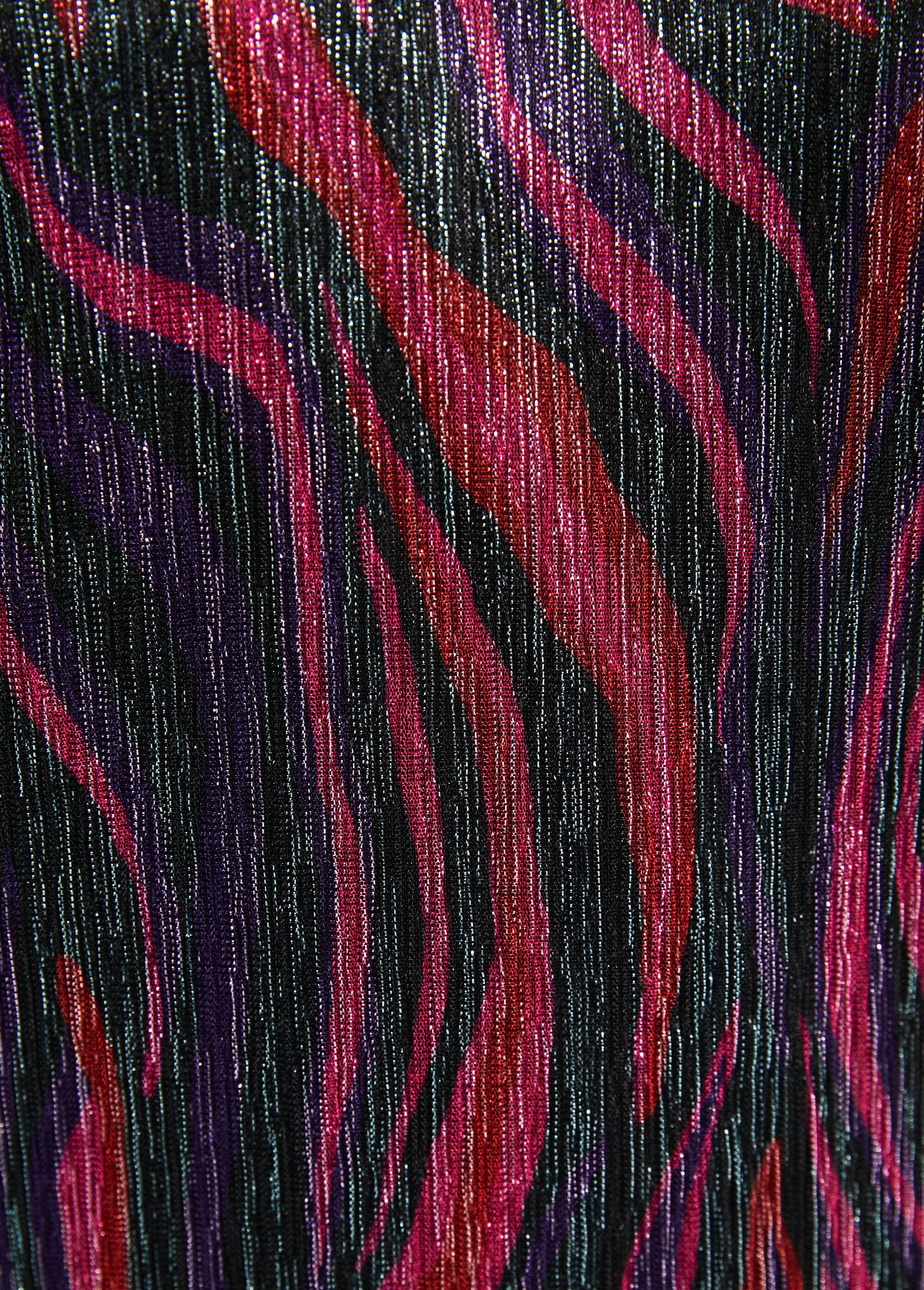 Maglietta_in_rete_plissettata_con_stampa_grafica_Noir_et_rose_DE4_slim