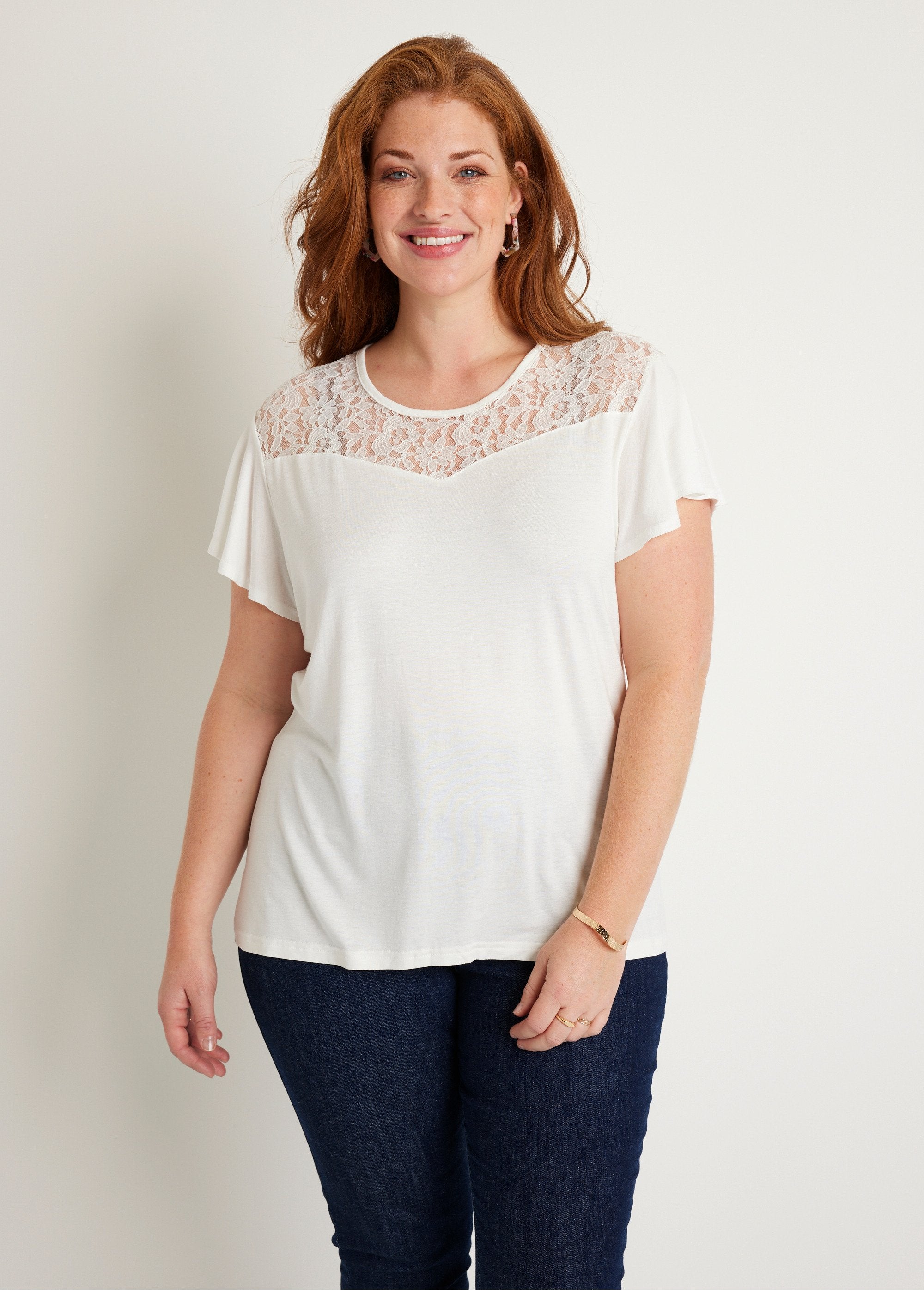 T-shirt_in_pizzo_a_maniche_corte_Blanc_FA1_curvy