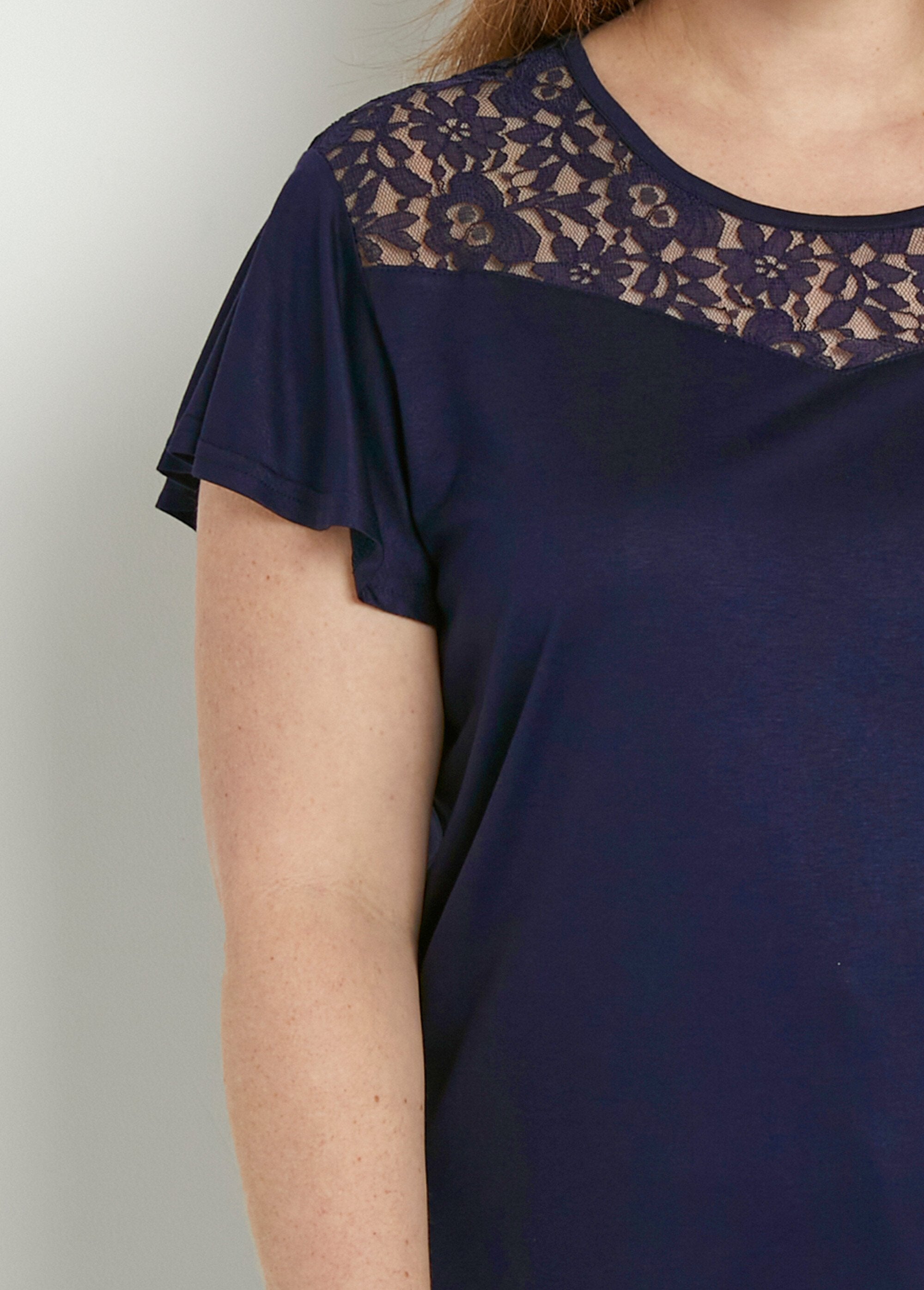 T-shirt_in_pizzo_a_maniche_corte_Marine_DE1_curvy
