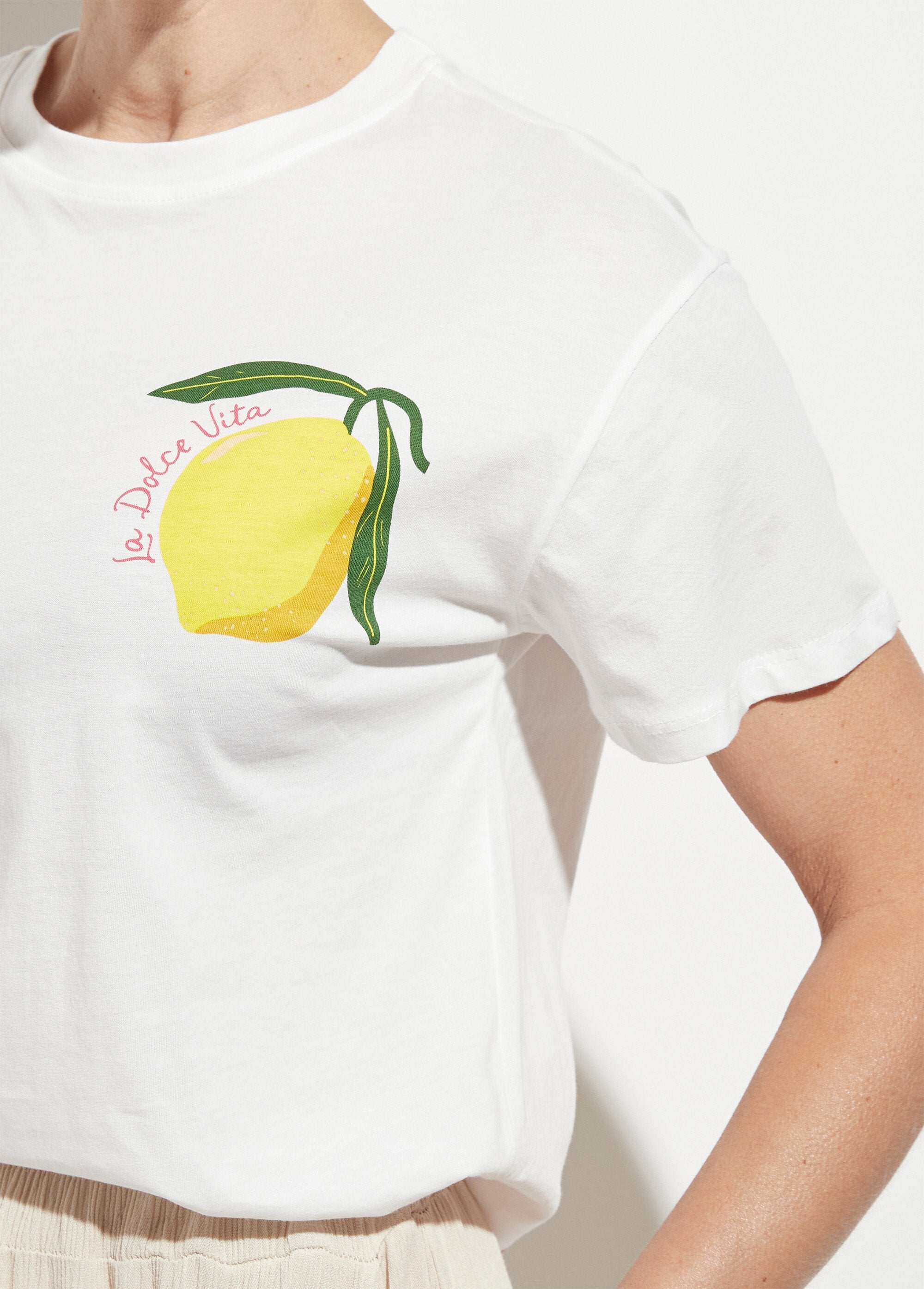 T-shirt_a_maniche_corte_a_tema_Dolce_Vita_Blanc_DE1_slim