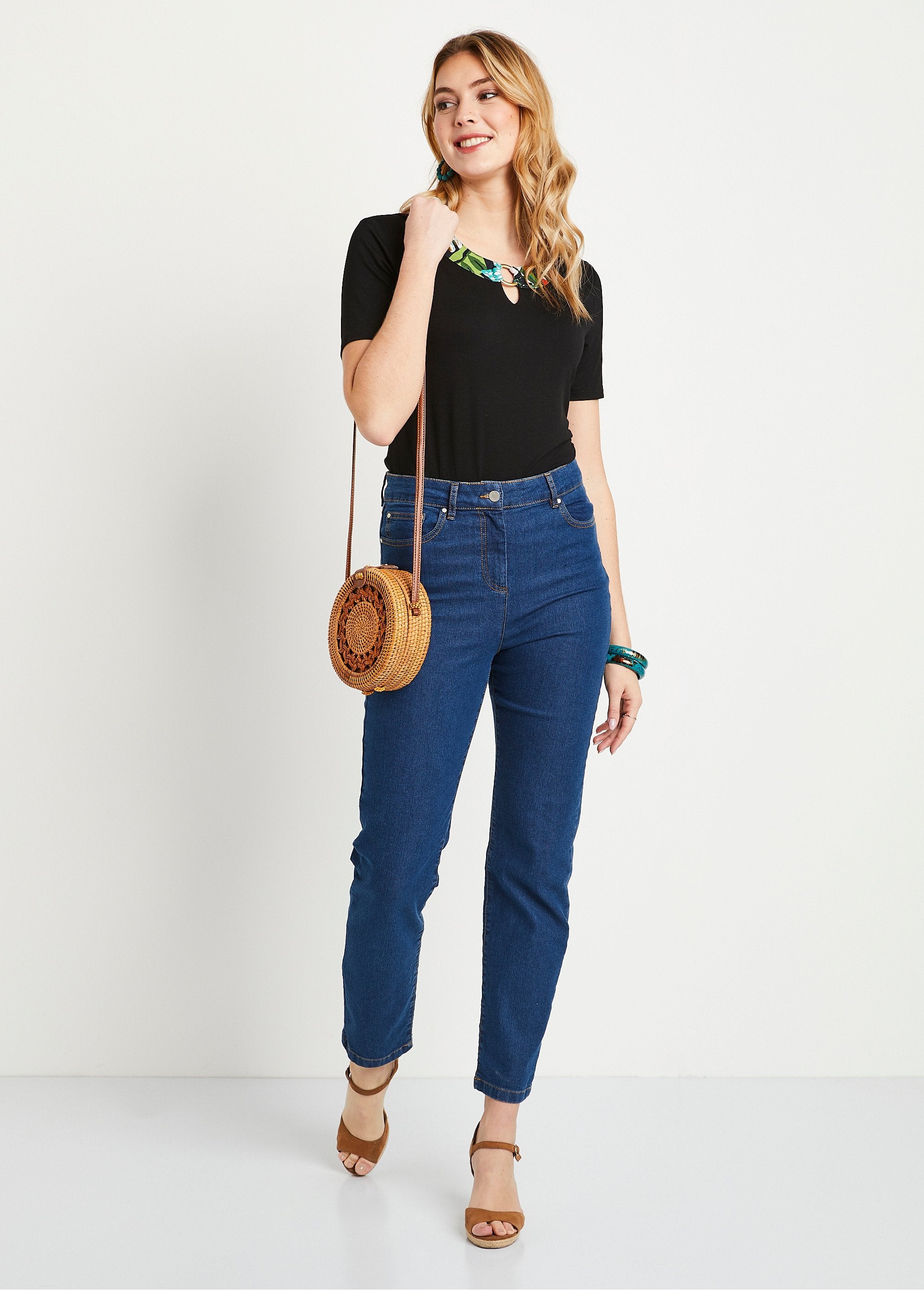 Maglietta_a_maniche_corte_a_tinta_unita_o_stampata_Nero_semplice_SF1_slim